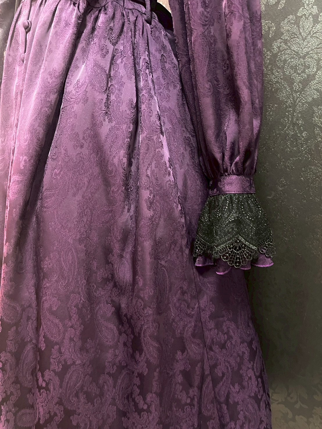 【Sheglit】シェグリット　 "Luisa"ジャガードレースドレス　パープル（アトリエピエロ限定カラー）／ブラック