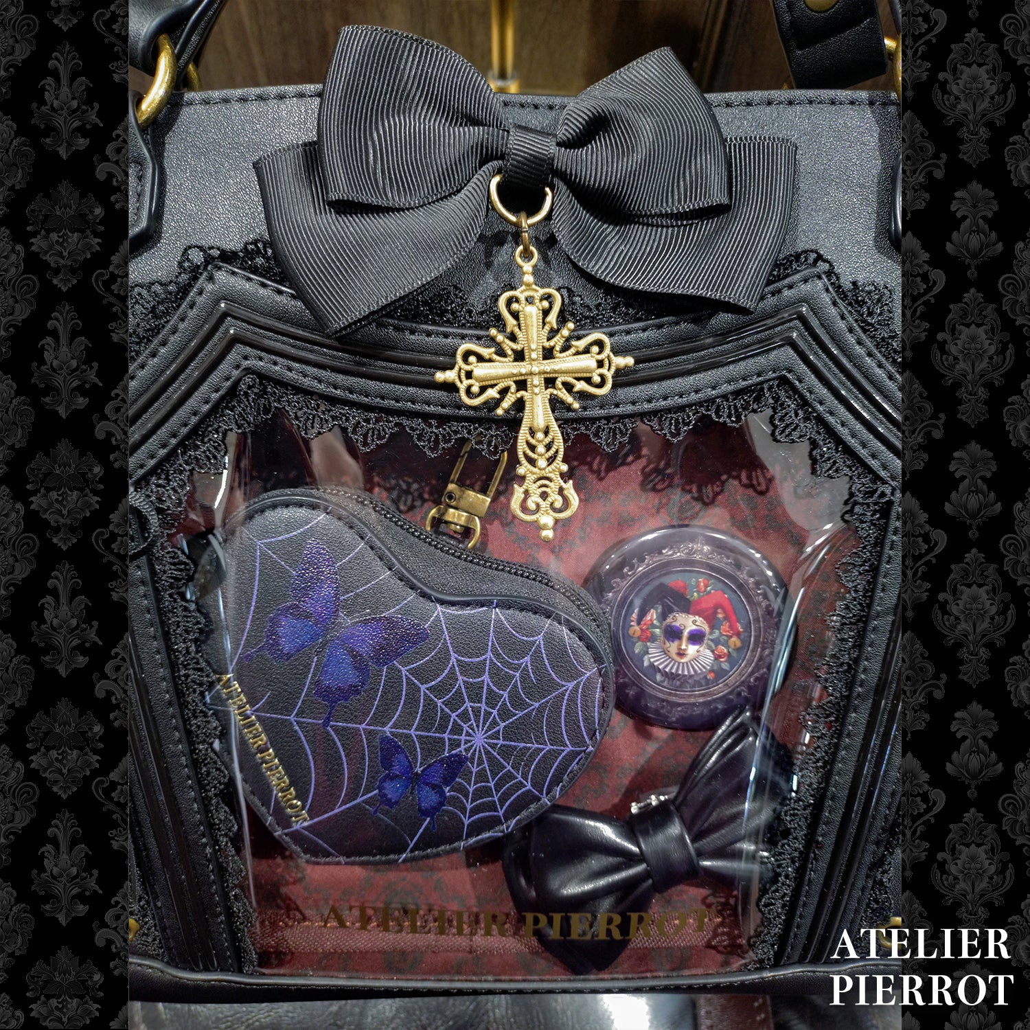 【ATELIER PIERROT】　★ご予約受付中★ “Secret Reliquary” Lace-Up Bag 　ホワイト/ブラック×ボルドー/ブラック