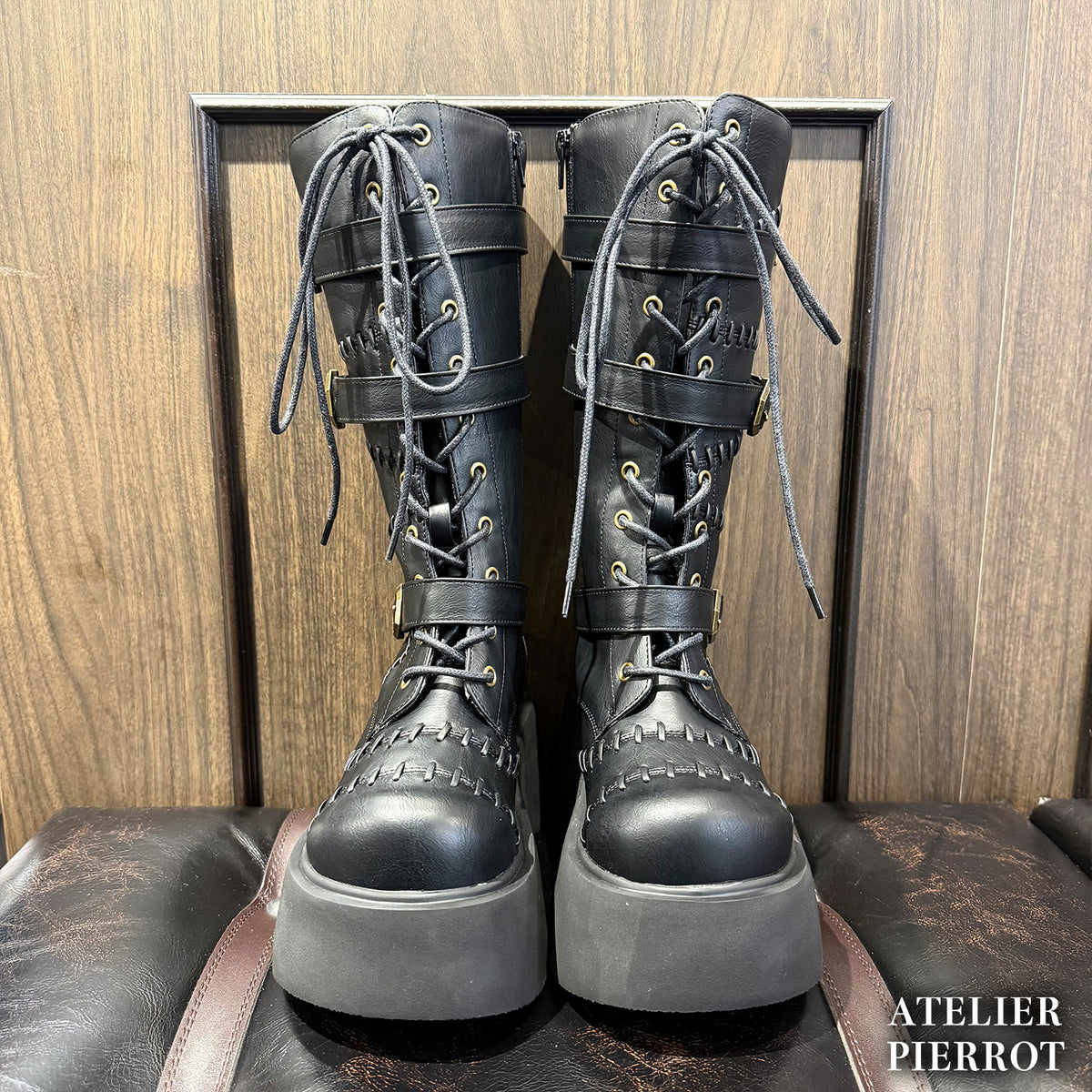 【ATELIER PIERROT】　★ご予約受付中★ “Nocturnal Grave”  Mended Boots　ホワイト/ブロンズ/ブラック  S/M/L/XL