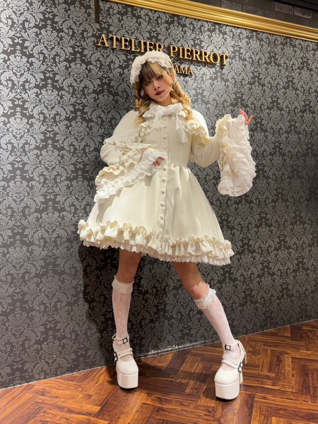 【ATELIER PIERROT】　Fleur d’Hiver Coat 　ホワイト/ボルドー/ネイビー/ブラック