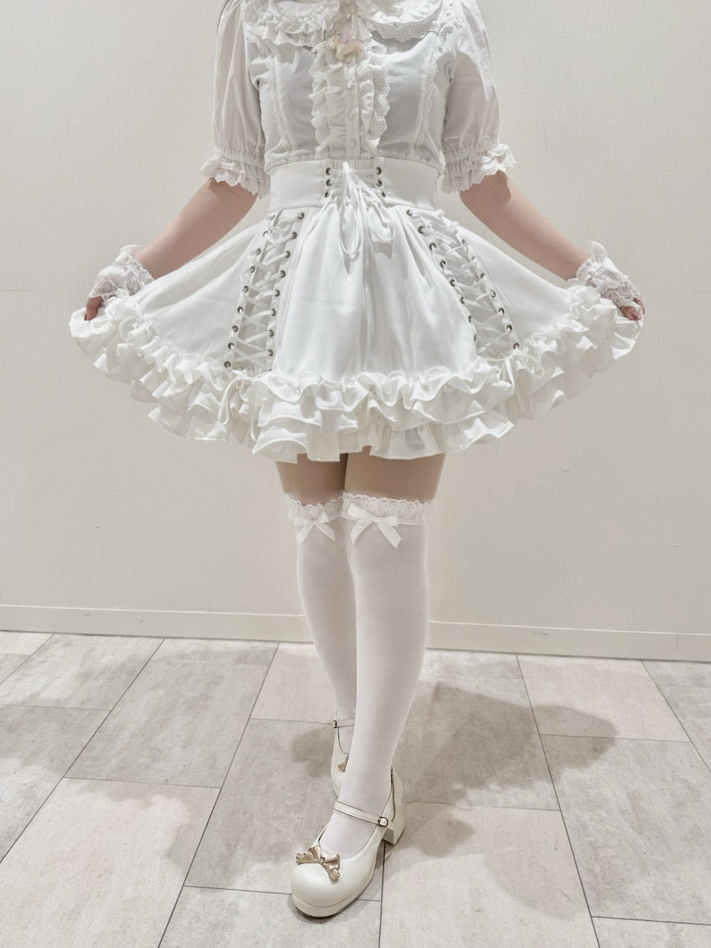 【ATELIER PIERROT] Jupe à lacets AdenophoraWhite/Nouvelle couleurBordeaux/Purple×Black/Nouvelle couleurNavy/Black×White/Black