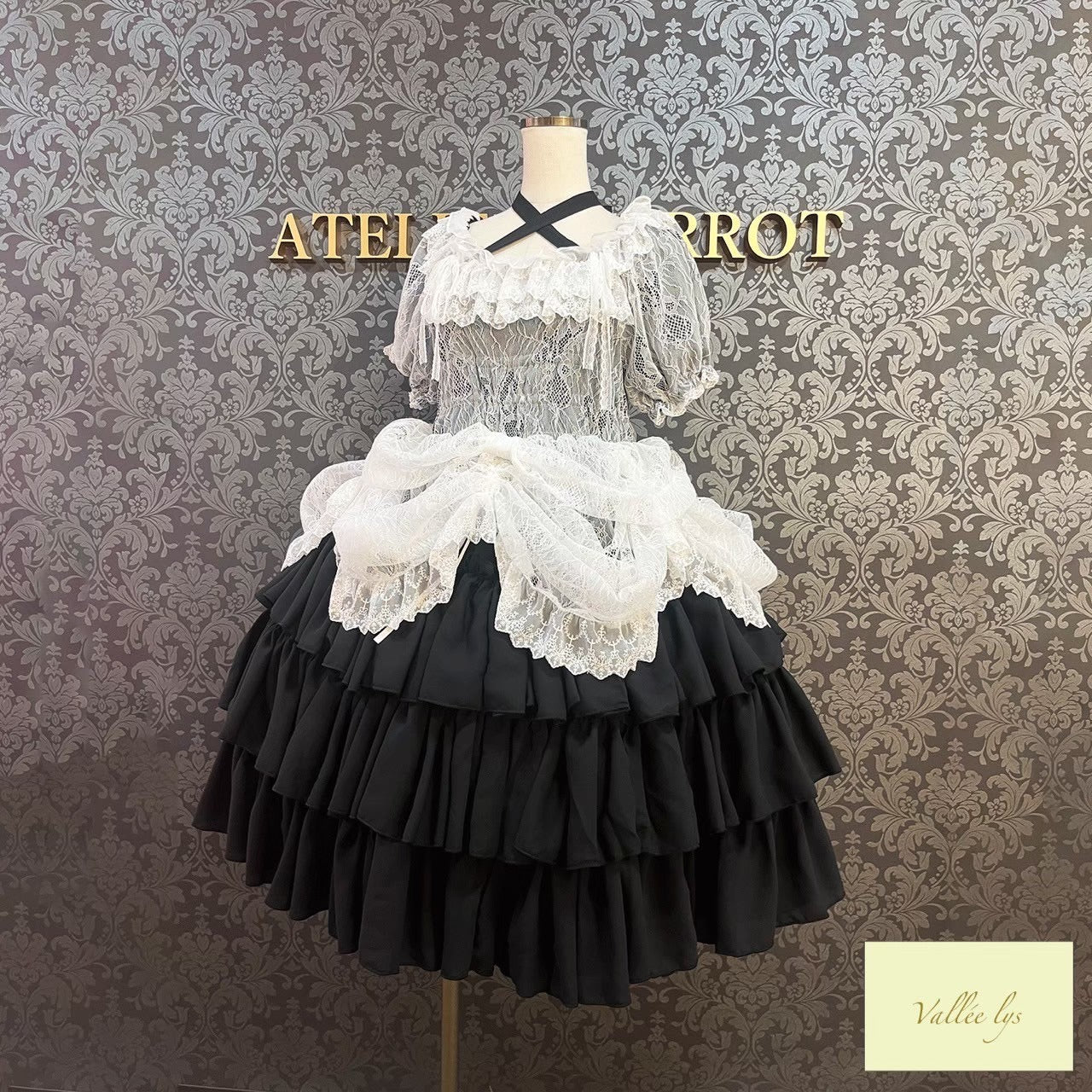 [Vallée lys] Valée Mellow Melody Dress new colorWhite/Bordeaux×Black/Navy×Black/New colorPurple×Black/Black×White/Black