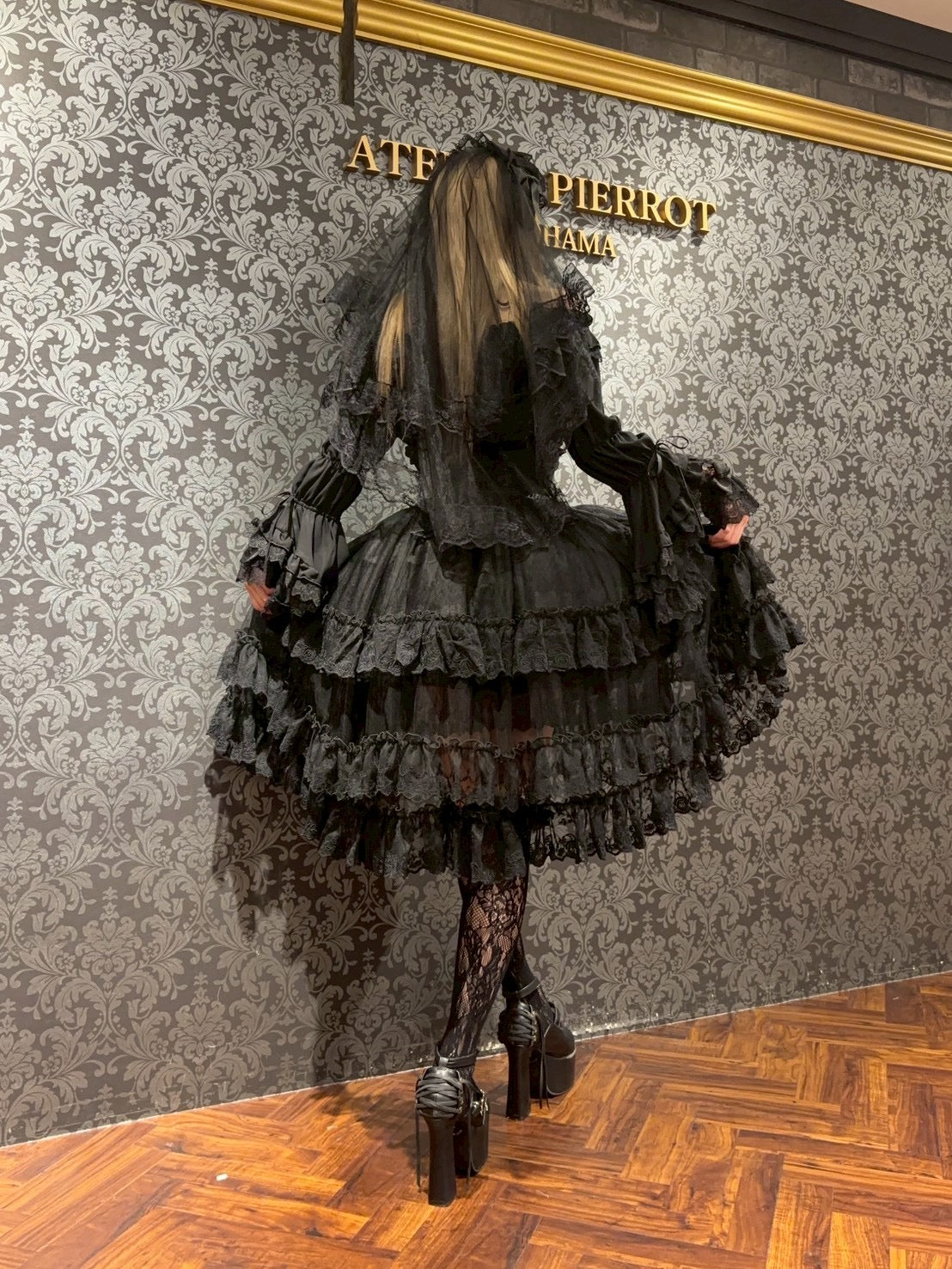 【Vallée lys】ヴァレリス　★ご予約受付中★ Mirage Veil Overskirt　ホワイト/ブラック