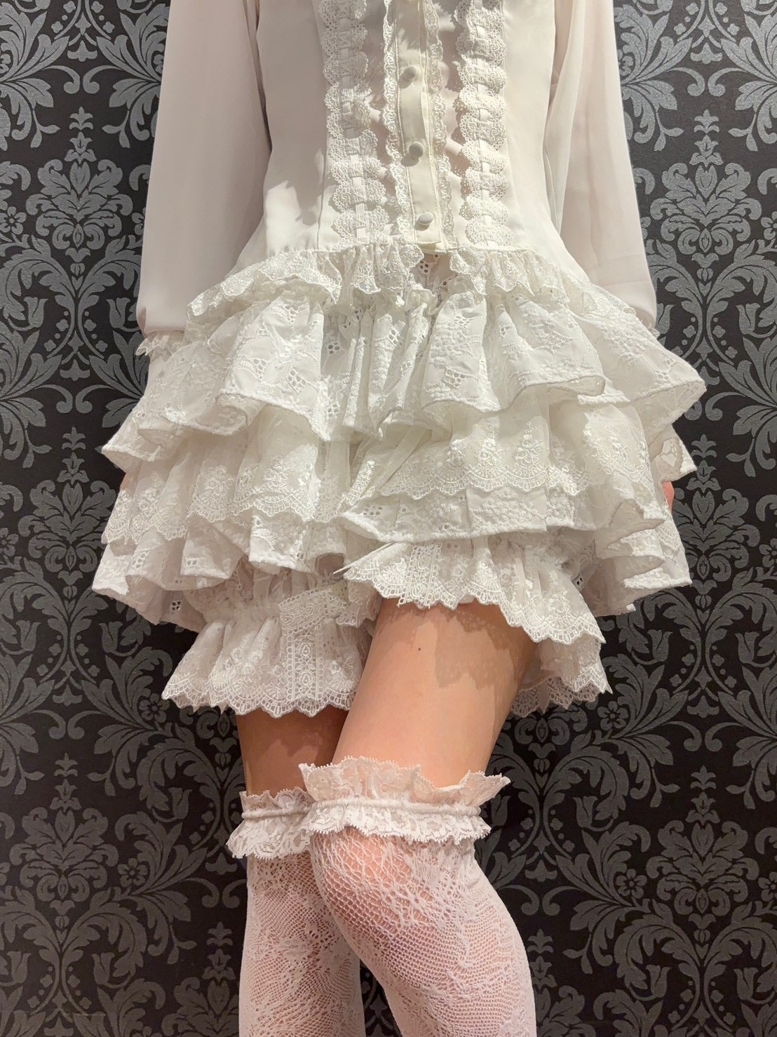 【ATELIER PIERROT] Sanctuaire Spitzenschubladen Weiß/Bordeaux/Schwarz