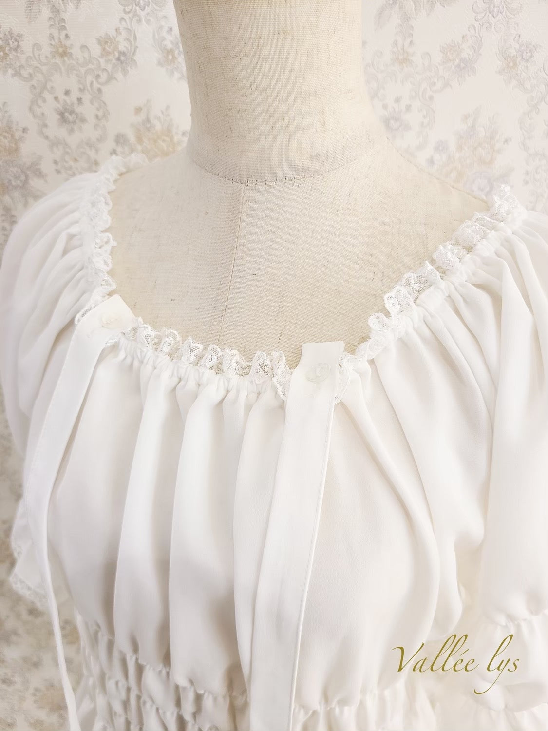 [Vallée Lys] Vallellis 5 -Minute Sleeve Shirring Blouse White