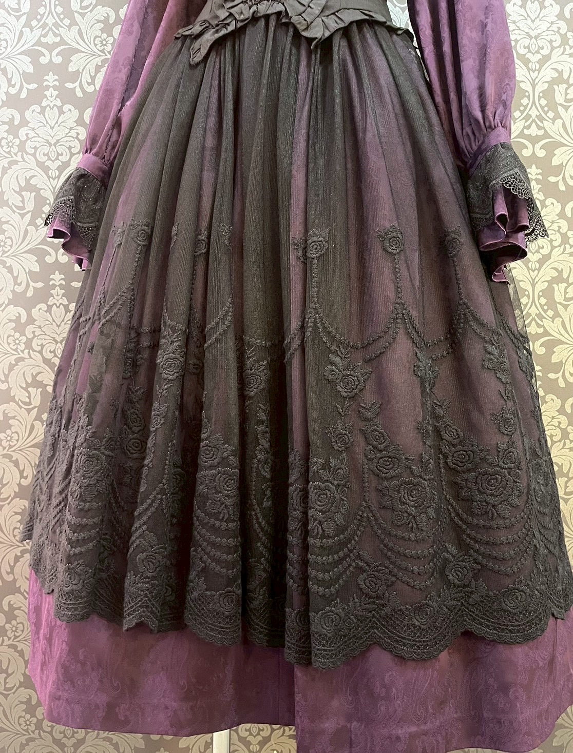 【Sheglit】シェグリット　 "Luisa"ジャガードレースドレス　パープル（アトリエピエロ限定カラー）／ブラック