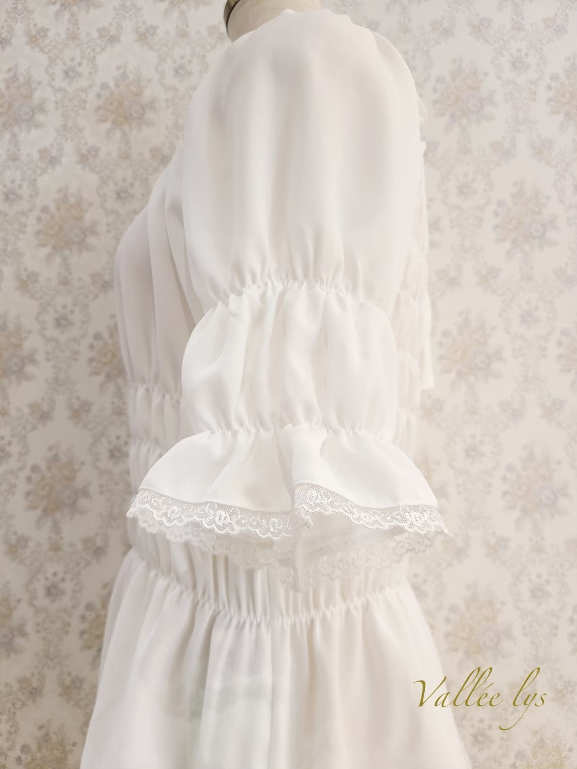 [Vallée Lys] Vallellis 5 -Minute Sleeve Shirring Blouse White