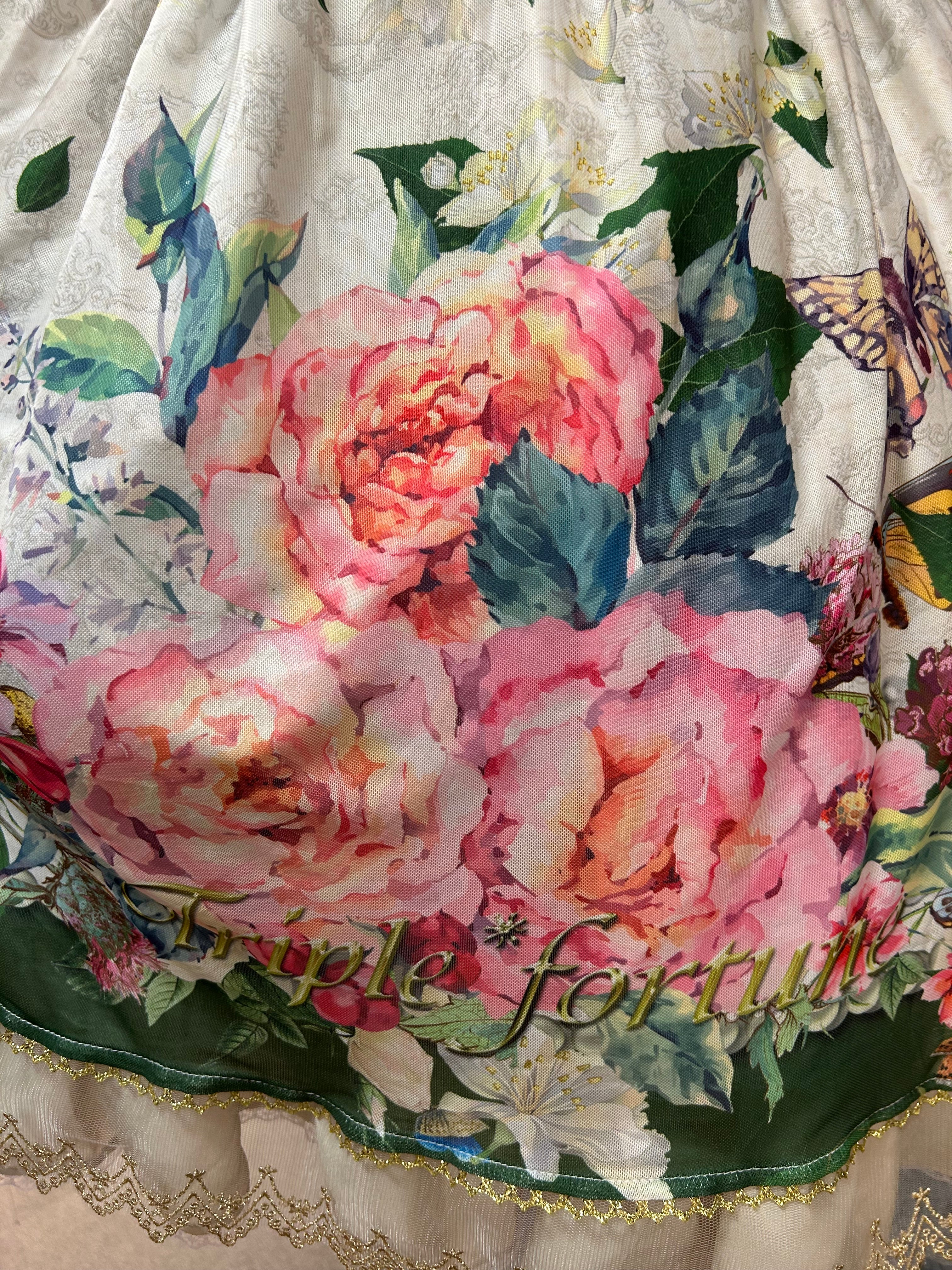 [Triple fortuna] Falda de flores silvestres de triple fortuna