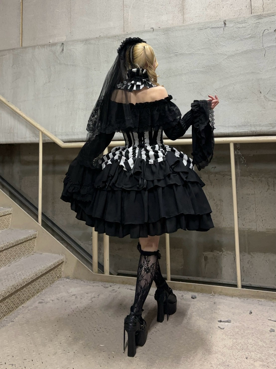 【ATELIER PIERROT】　★ご予約受付中★ Marionette Corset Skirt Set　ストライプ/ブラック