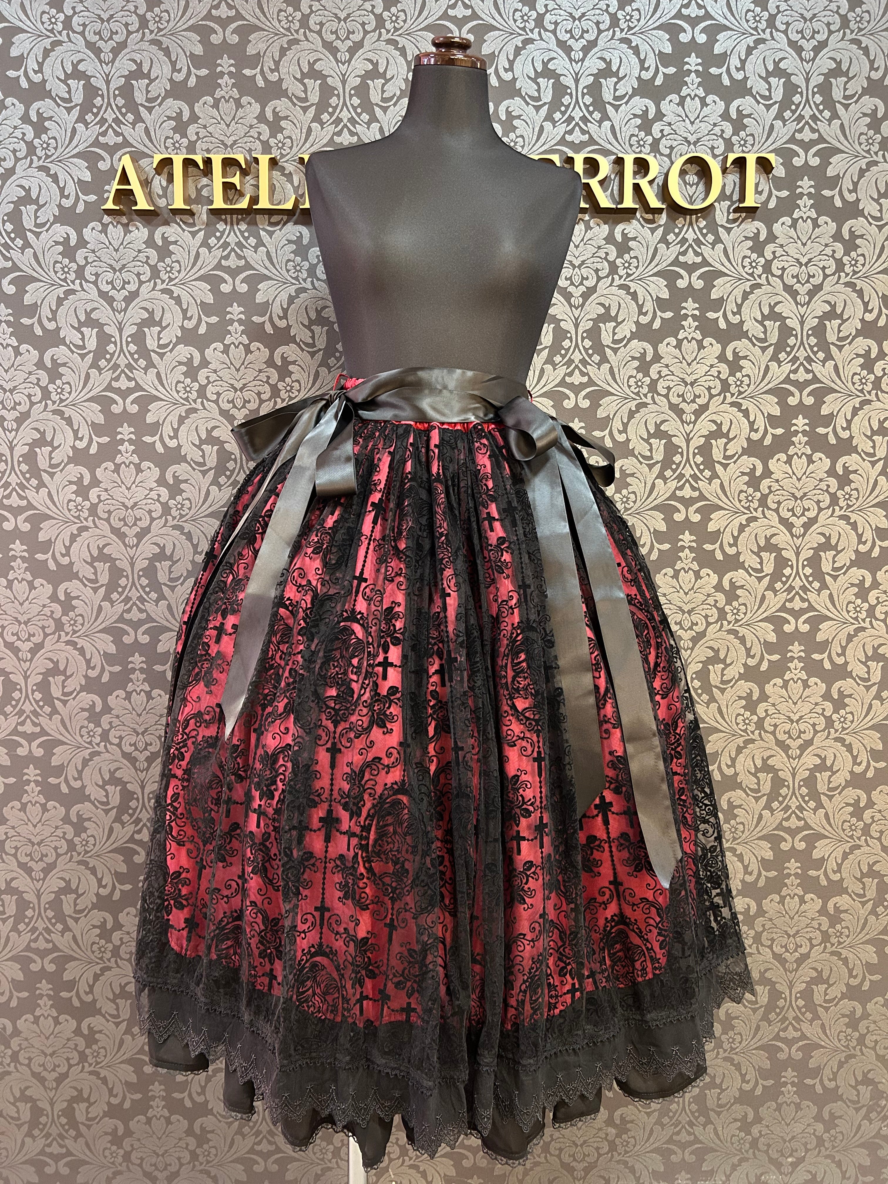 【最終値下げ】Triple*fortune 骸骨少女スカート 最終値下げ】Triple*fortune 骸骨少女スカート - メルカリ