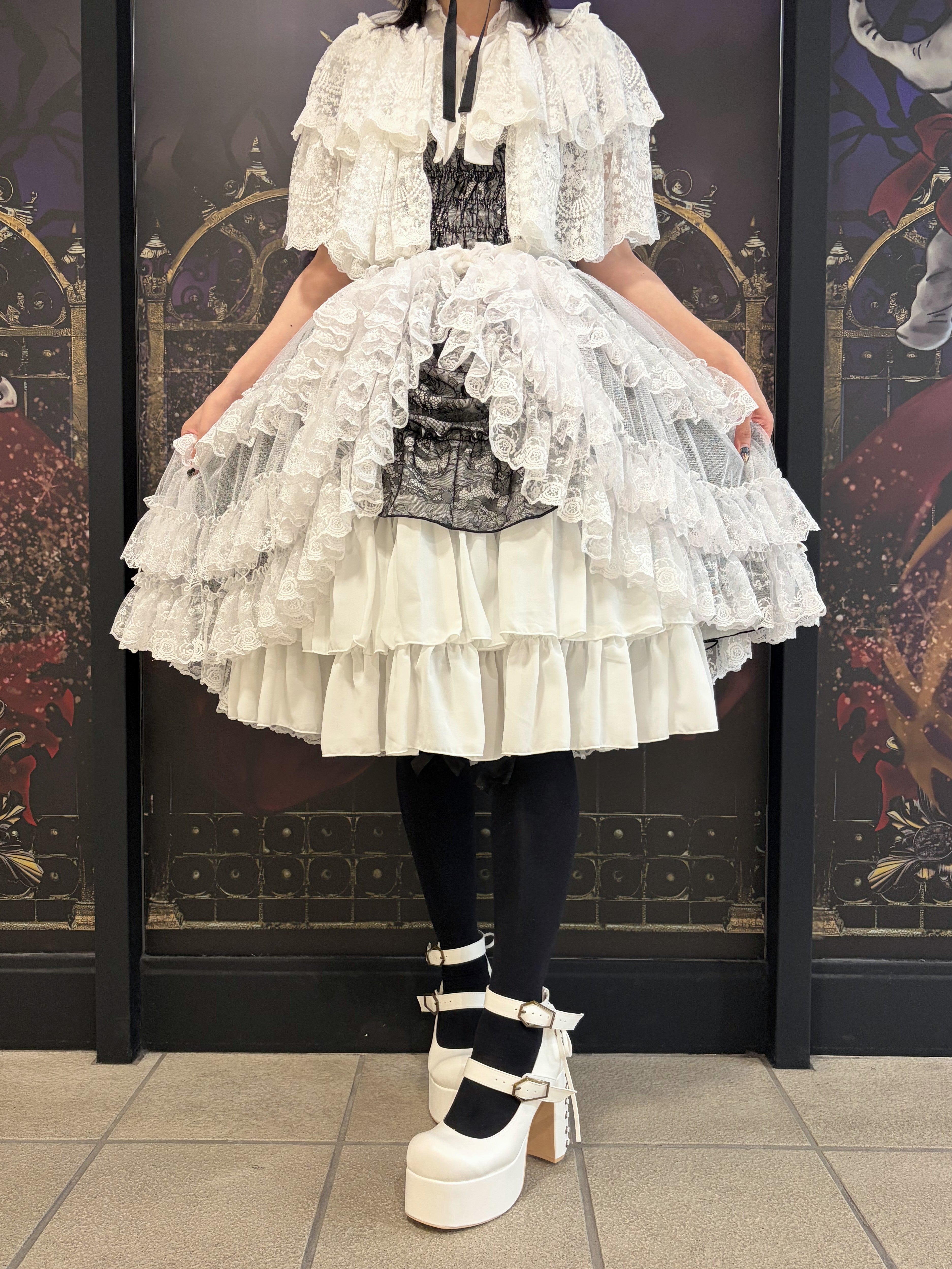 【ATELIER PIERROT]　Escarpins à plateforme à lacets avec boucle cercueilWhite/Bordeaux/or/BlackS/M/L/XL