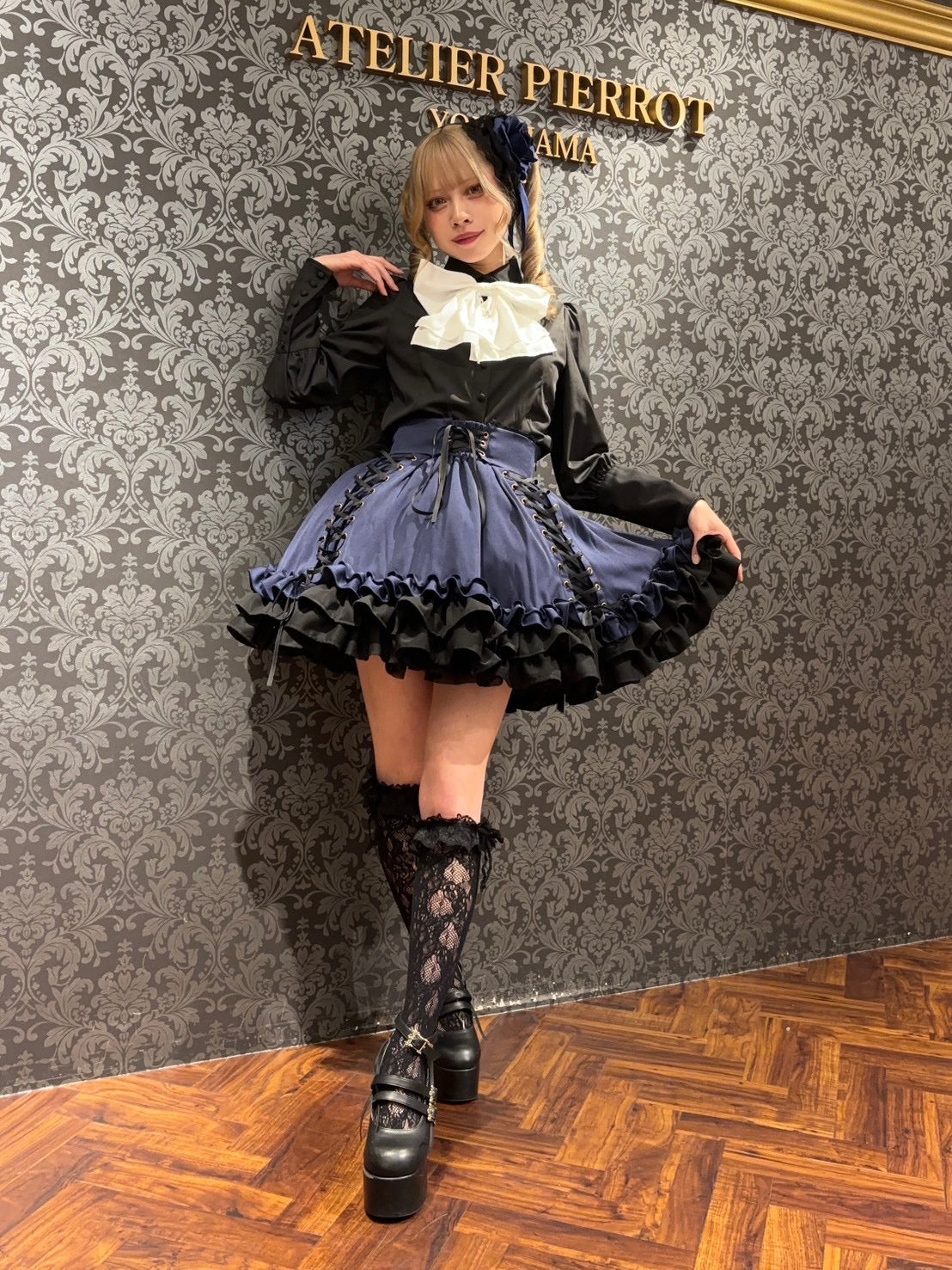 【ATELIER PIERROT] Jupe à lacets AdenophoraWhite/Nouvelle couleurBordeaux/Purple×Black/Nouvelle couleurNavy/Black×White/Black