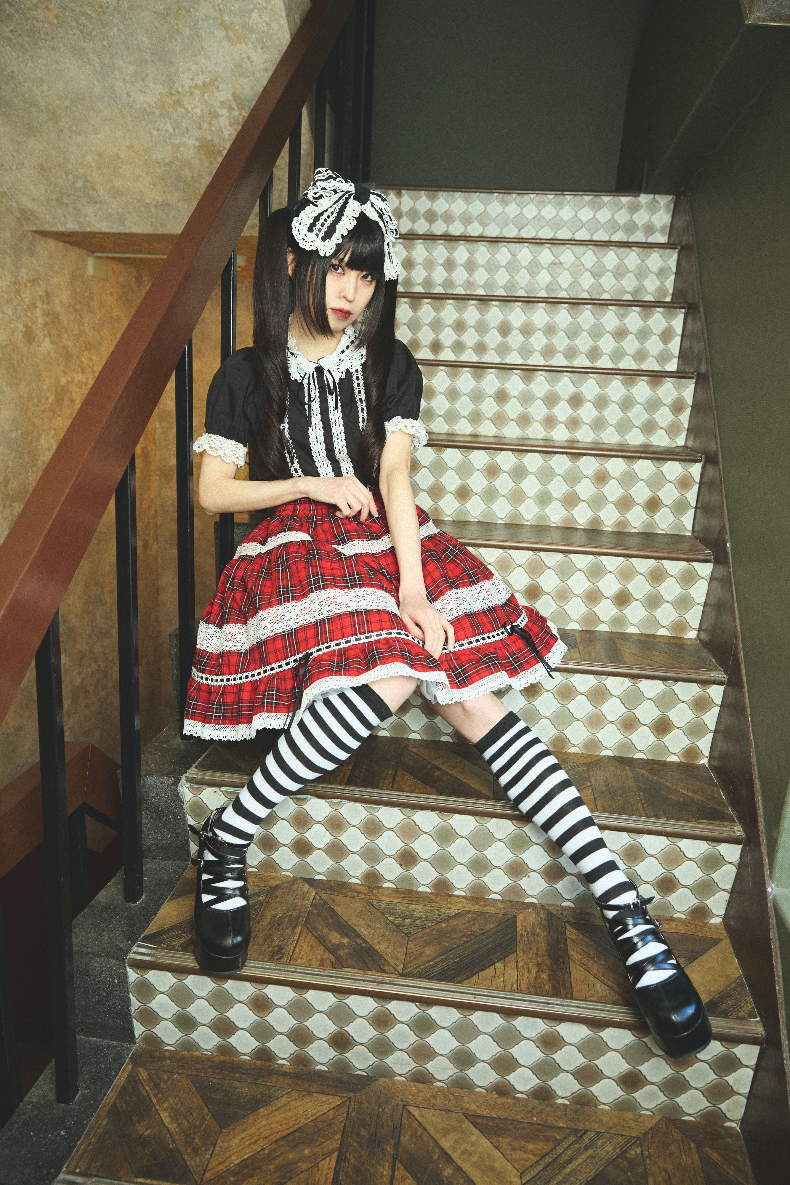 [Moonrise Theatre] Moonrise Theatre Tartan Check Tiered Skirt Red Check x Off-White Lace ★10 월 31 일 금요일까지 주문 기간★