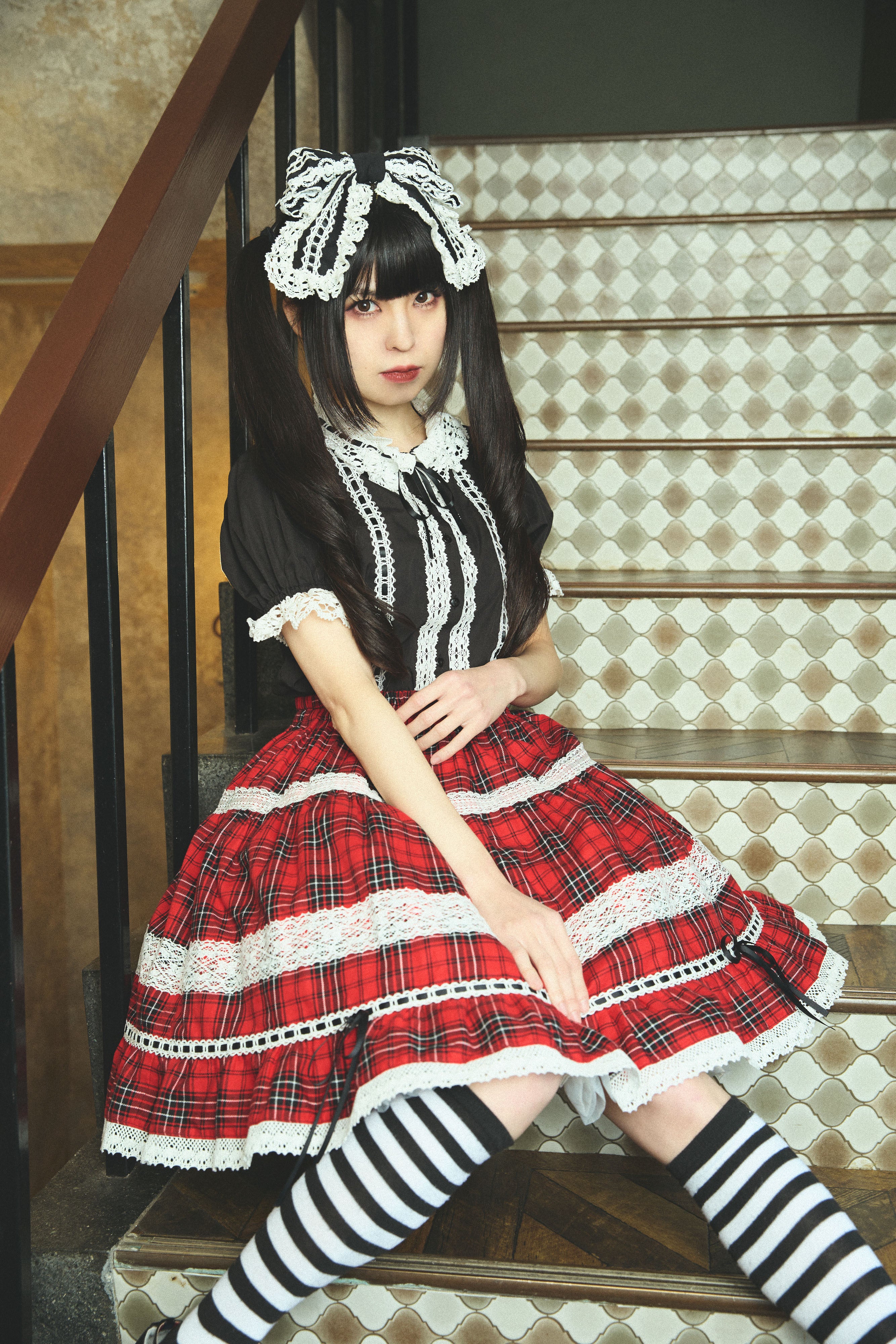 [Moonrise Theatre] Moonrise Theatre Tartan Check Tiered Skirt Red Check x Off-White Lace ★10 월 31 일 금요일까지 주문 기간★