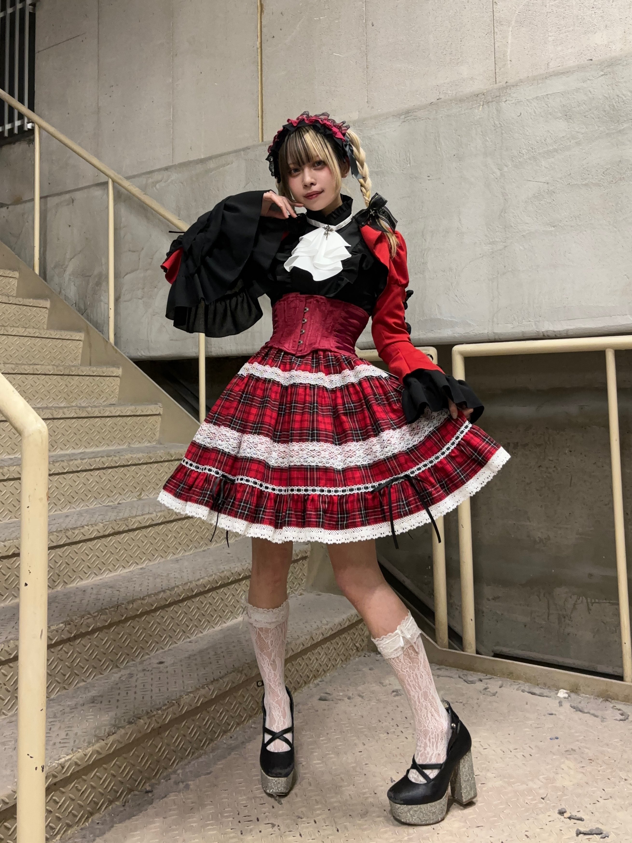 [Moonrise Theatre] Moonrise Theatre Tartan Check Tiered Skirt Red Check x Off-White Lace ★10 월 31 일 금요일까지 주문 기간★