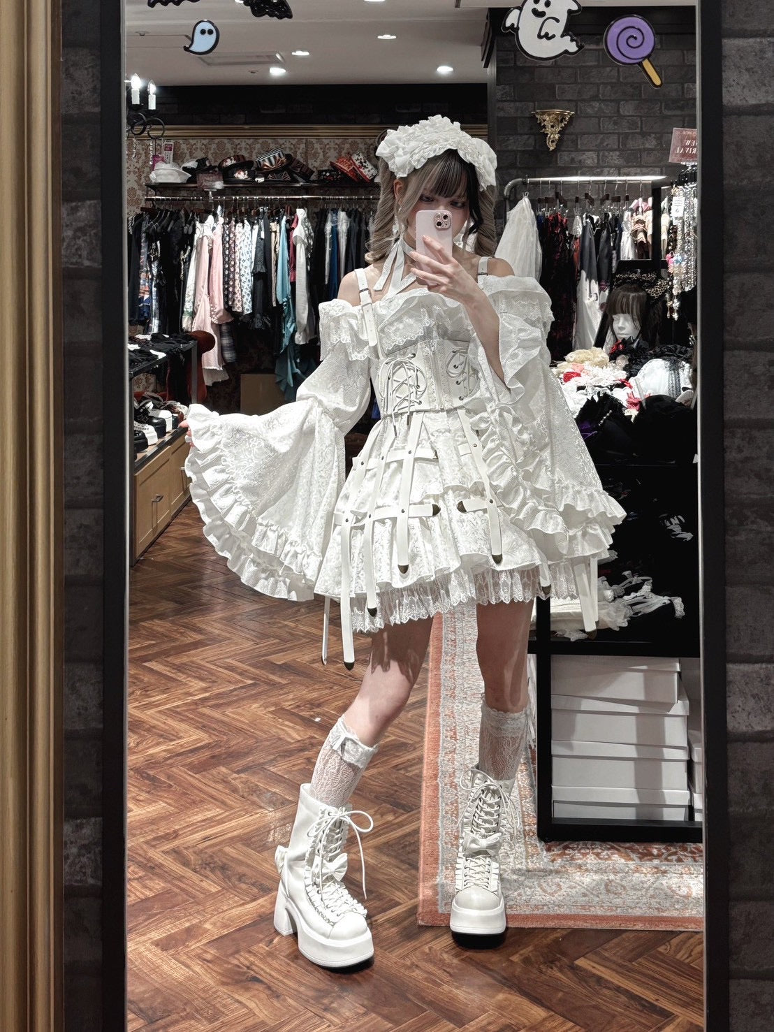 【ATELIER PIERROT】厚实的褶皱丝带靴白色/黑色S/M/L/XL