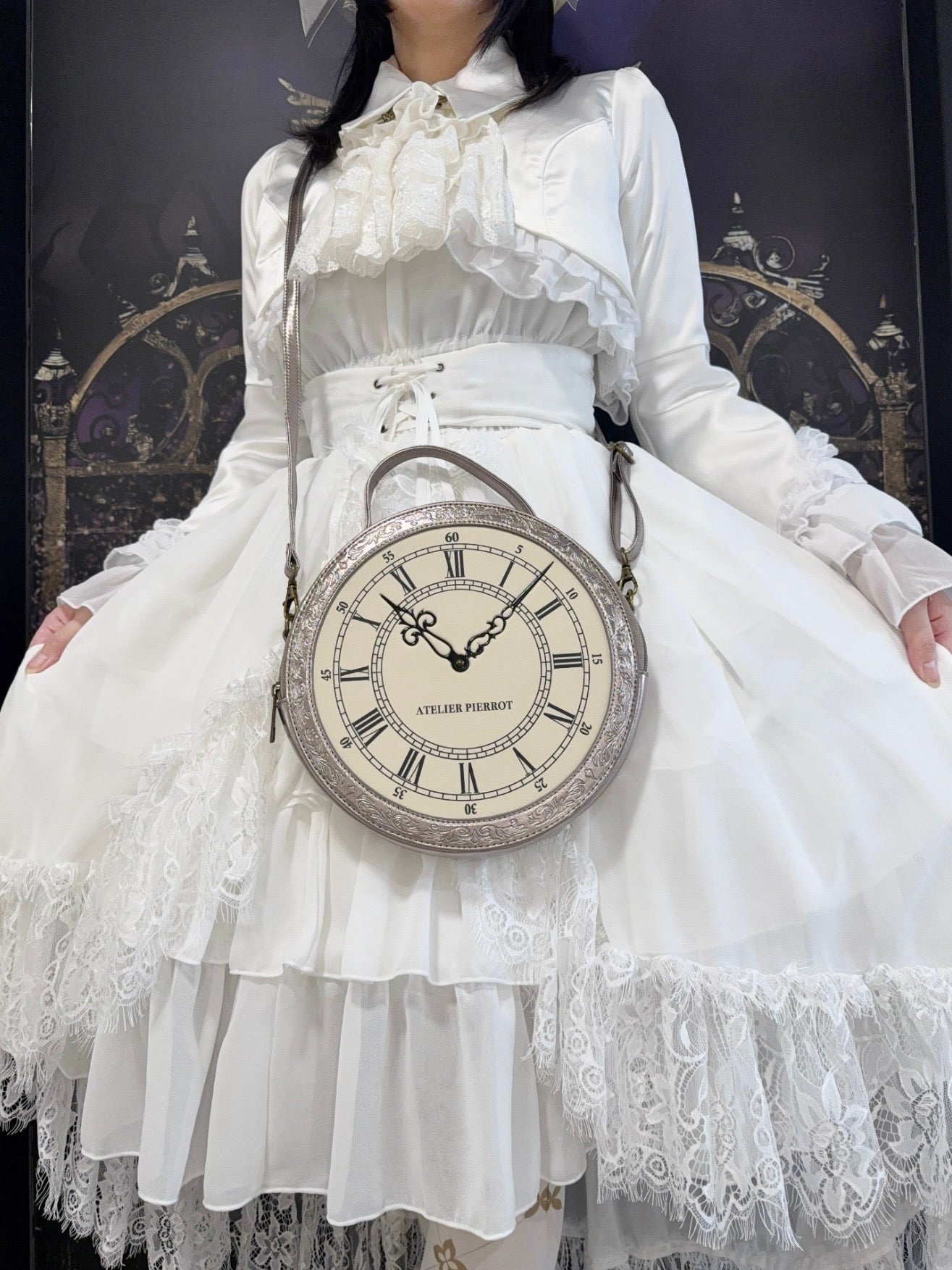 【ATELIER PIERROT】 　★ご予約受付中★ “Aeon” Clock Shoulder Bag　-Gothic Lolita Shoulder Bag- 新色シルバー/ブロンズ/ブラック