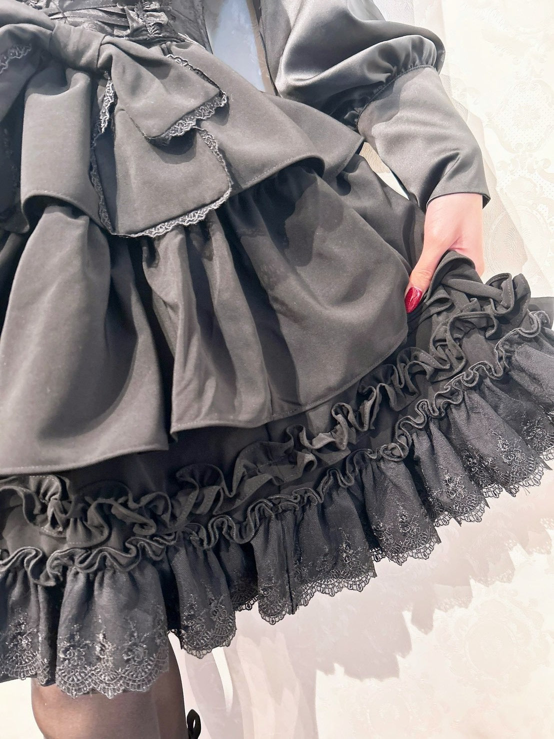 【ATELIER PIERROT】　Melty Ribbon Tier Skirt　ホワイト/ボルドー/ブラック　