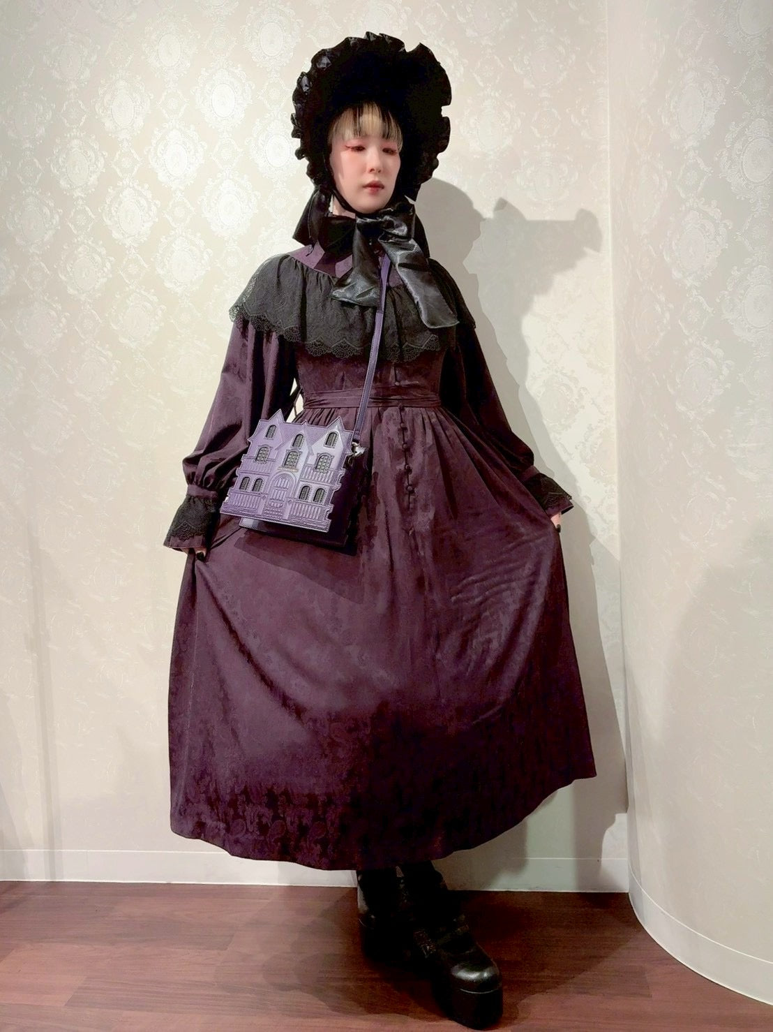 【ATELIER PIERROT] Haunted House Pochette White/Purple/Black★Released from mid-November to late November★