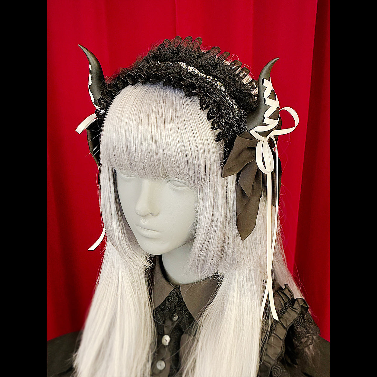 【Estrellas】エストレージャス　レースアップホーンヘッドドレス　黒×白