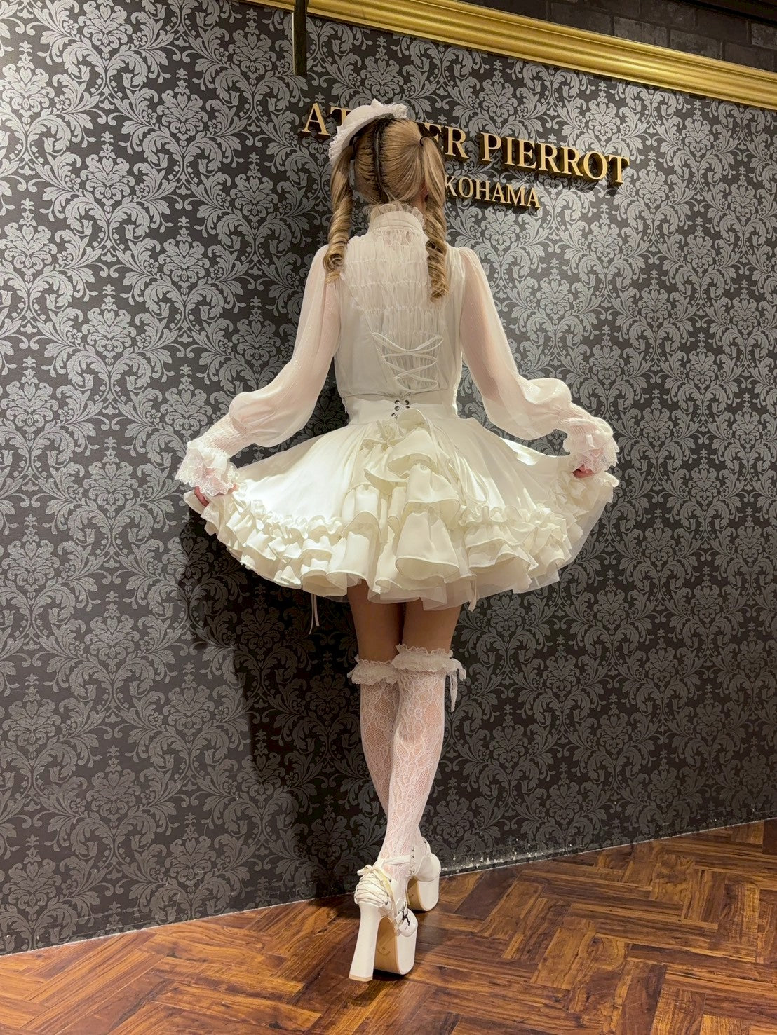 【ATELIER PIERROT] Jupe à lacets AdenophoraWhite/Nouvelle couleurBordeaux/Purple×Black/Nouvelle couleurNavy/Black×White/Black