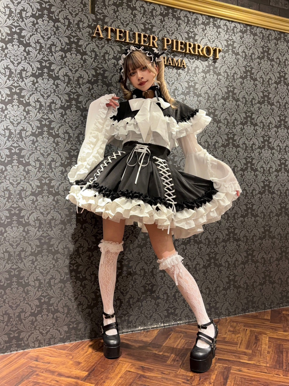 【ATELIER PIERROT] Jupe à lacets AdenophoraWhite/Nouvelle couleurBordeaux/Purple×Black/Nouvelle couleurNavy/Black×White/Black