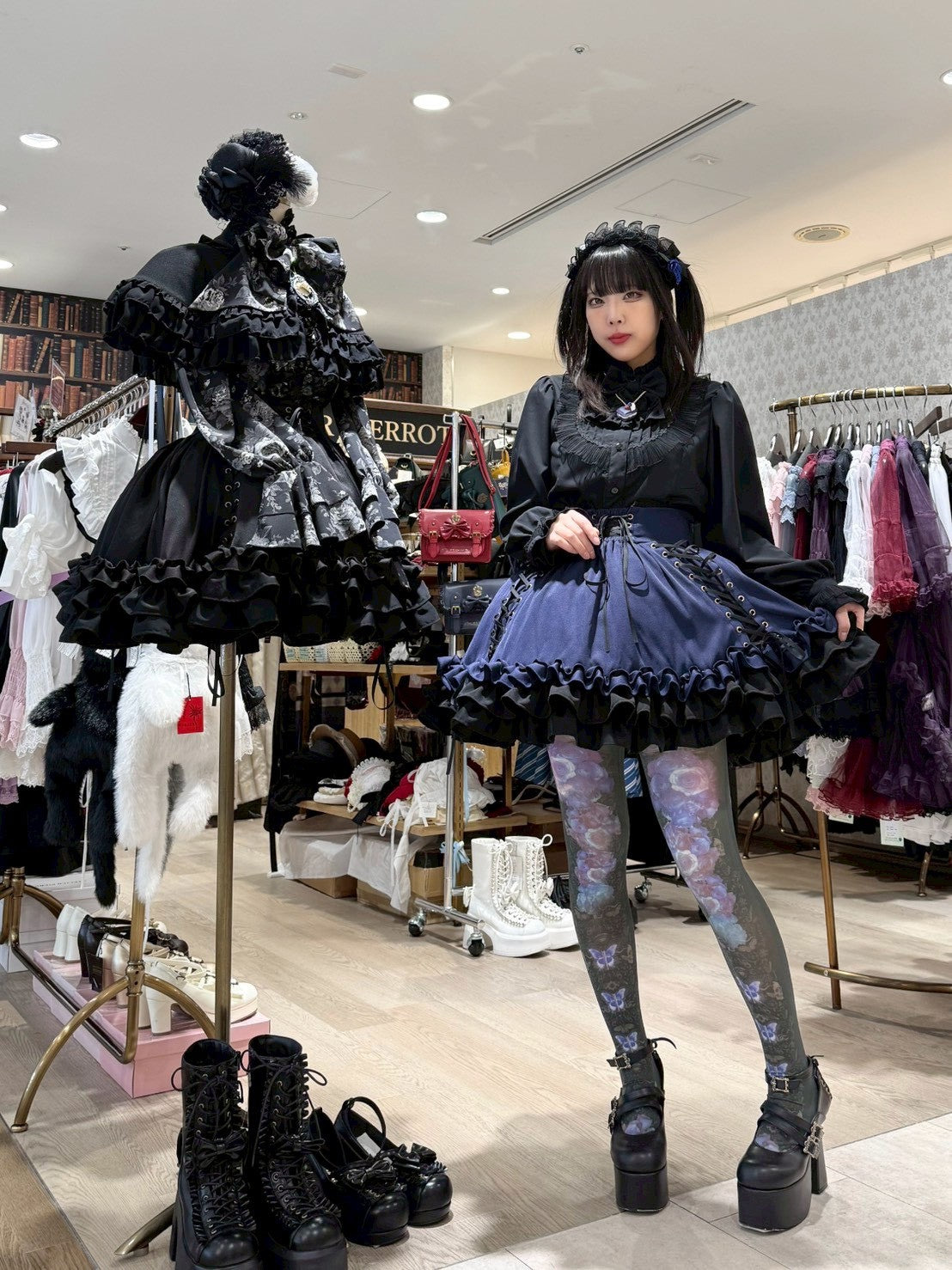 【ATELIER PIERROT] Jupe à lacets AdenophoraWhite/Nouvelle couleurBordeaux/Purple×Black/Nouvelle couleurNavy/Black×White/Black