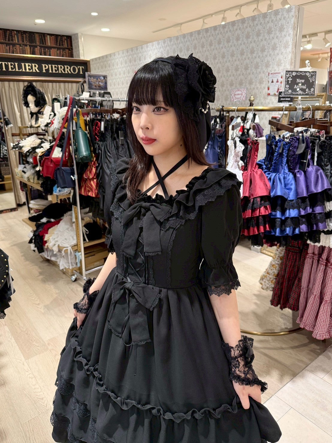 【ATELIER PIERROT】　Aveline Mimore Dress　ホワイト/ラベンダー/ネイビー/ブラック★ダブルポイントフェア対象商品6月14日(日)まで★