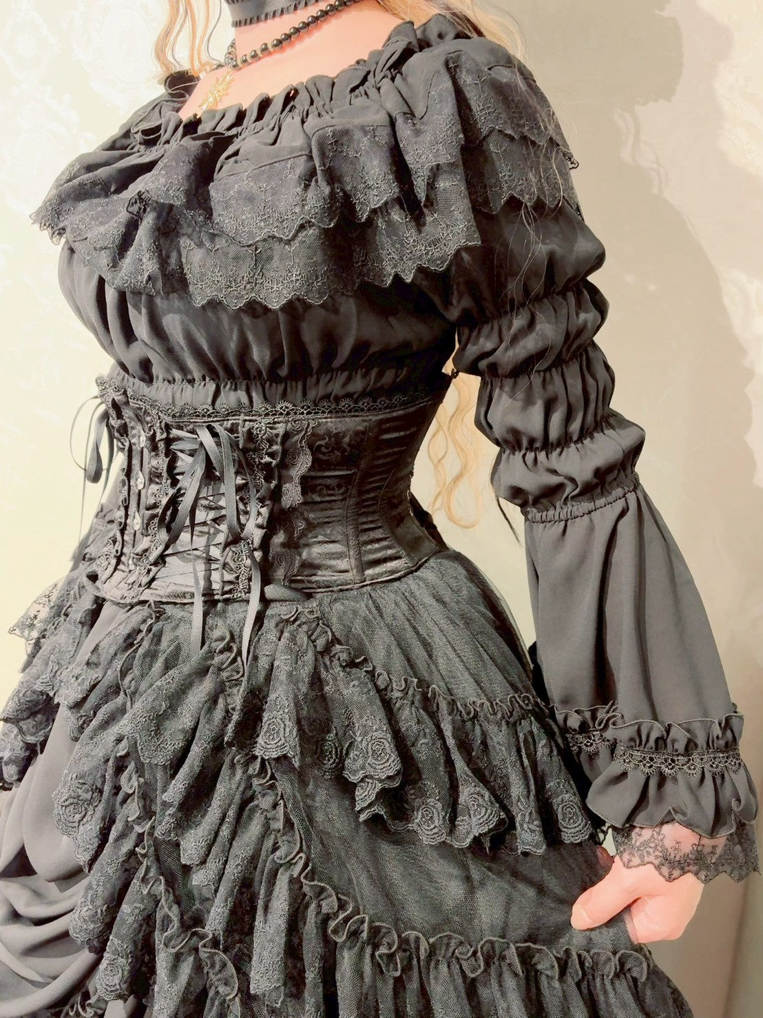 【Vallée lys】ヴァレリス　★ご予約受付中★ Mirage Veil Overskirt　ホワイト/ブラック