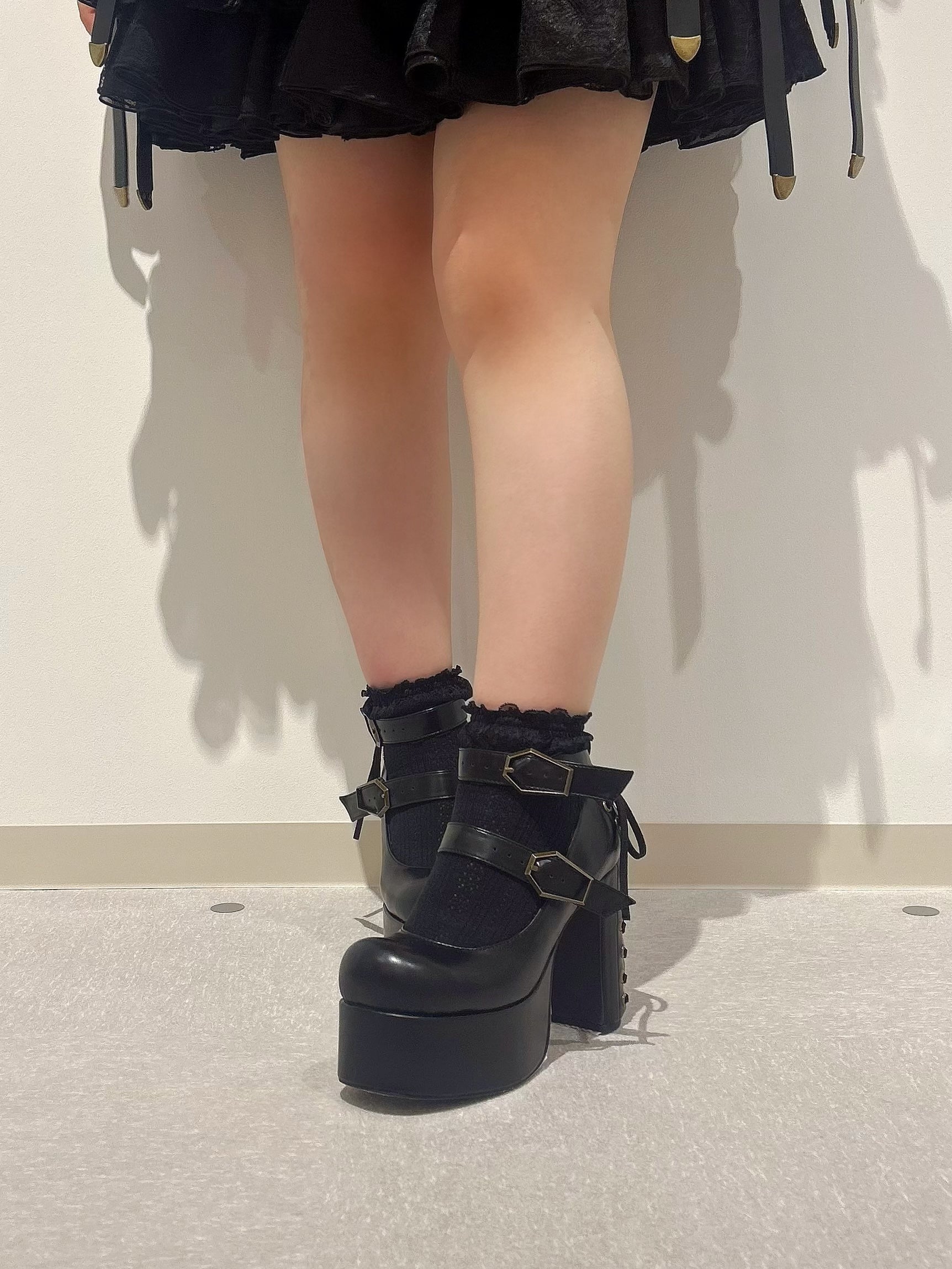 【ATELIER PIERROT]　Escarpins à plateforme à lacets avec boucle cercueilWhite/Bordeaux/or/BlackS/M/L/XL