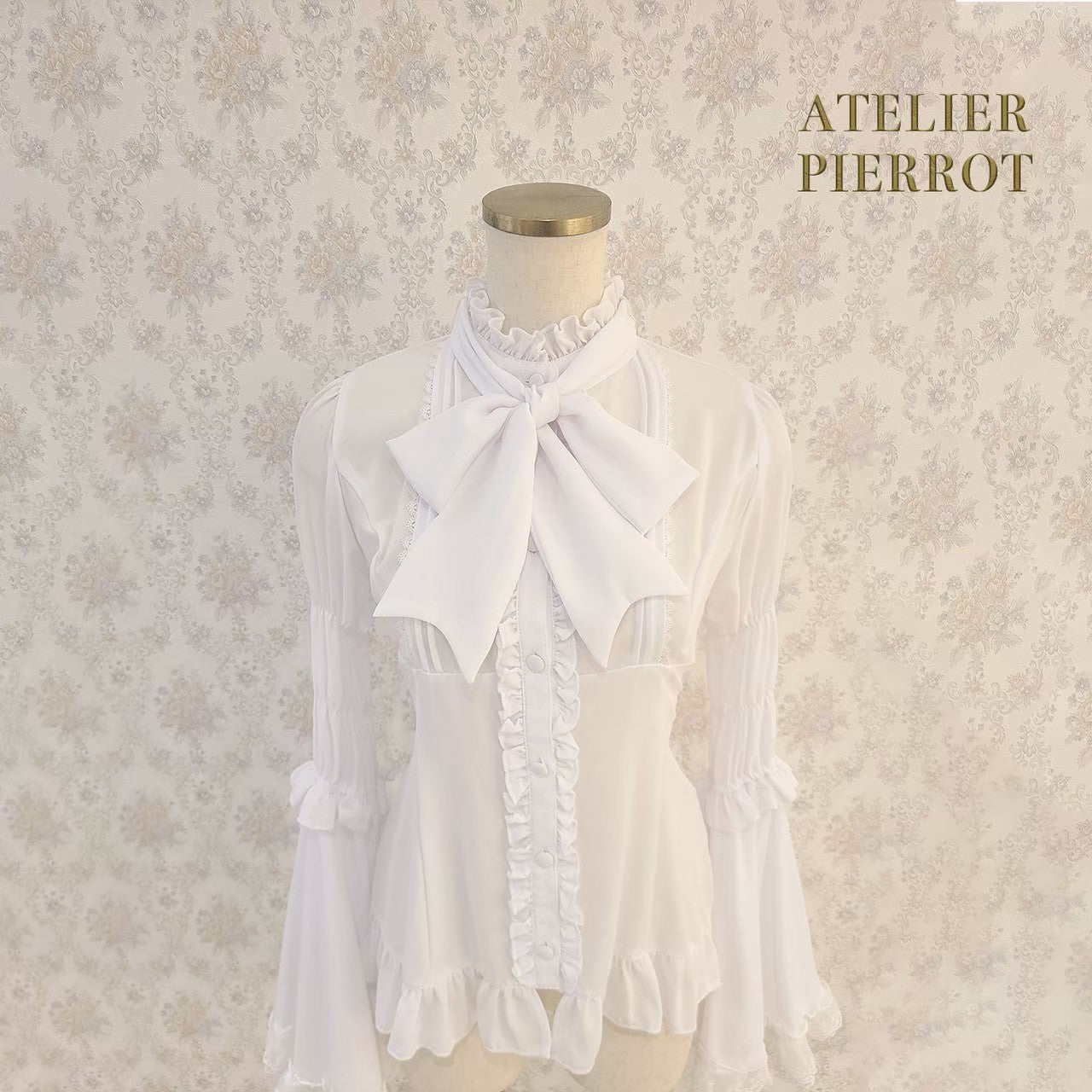 【ATELIER PIERROT】Stand Collar Princess Sleeve Blouse　White/Black