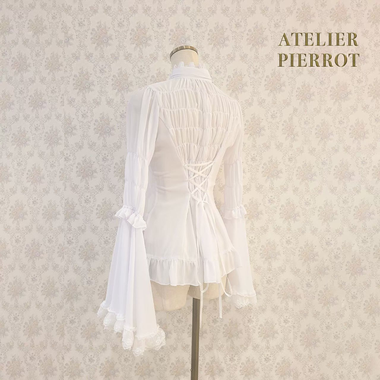 【ATELIER PIERROT】Stand Collar Princess Sleeve Blouse　White/Black