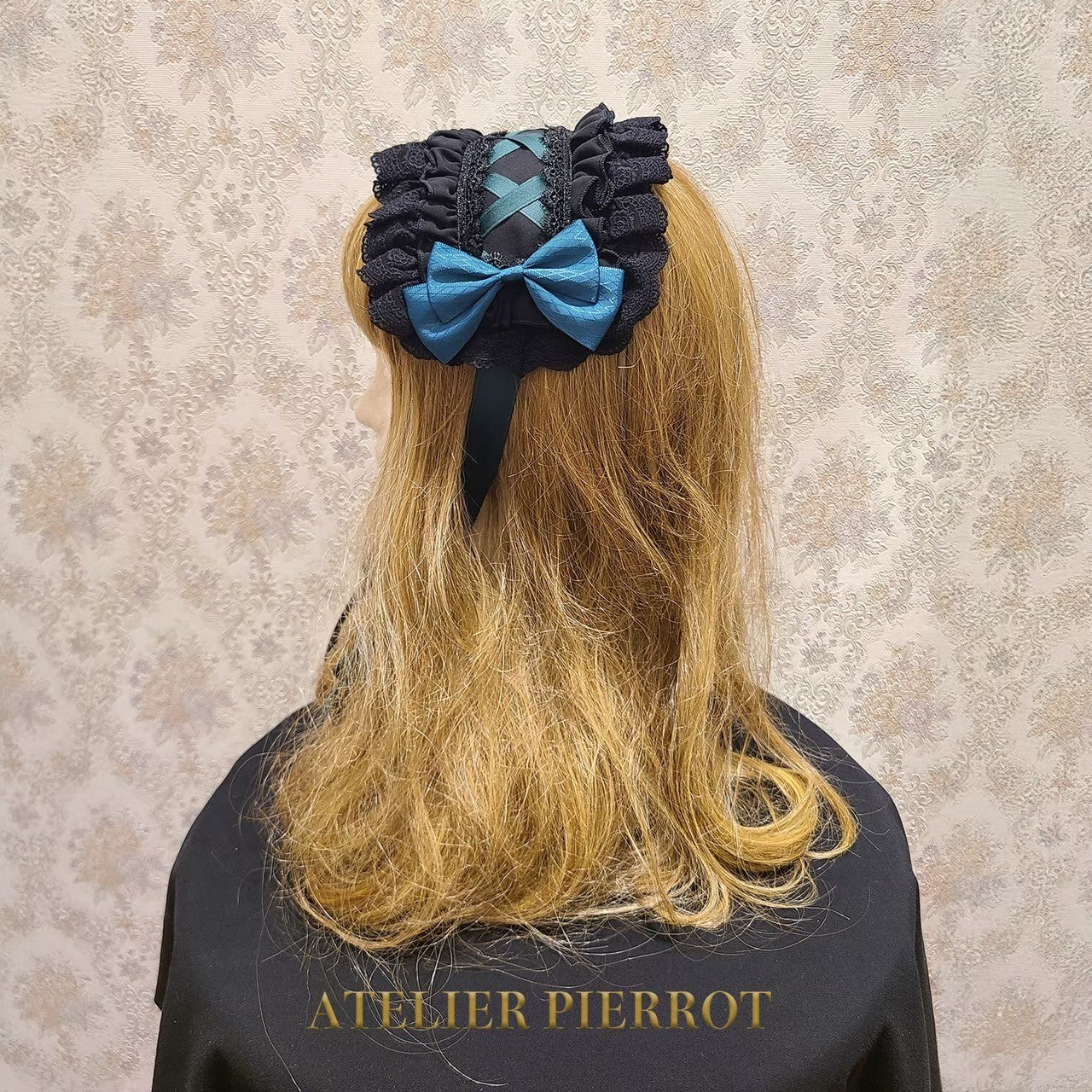 【ATELIER PIERROT】　Lace-up Frill Headdress　White/Black×White/新色Pink/Bordeaux/新色Green/Navy/Black