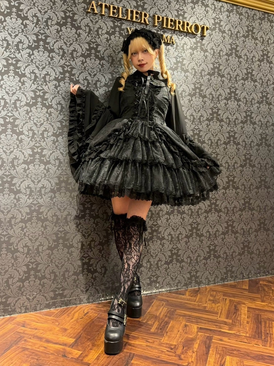 【ATELIER PIERROT】　Claudia Lace Mini Jumperskirt　ホワイト/ボルドー/パープル/ネイビー/ブラック