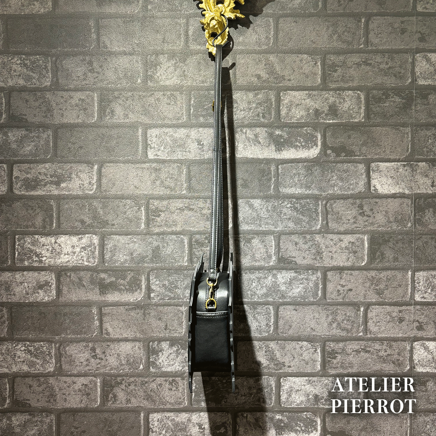 【ATELIER PIERROT】　Haunted House Pochette　ホワイト/パープル/ブラック　★11月中旬〜下旬発売★