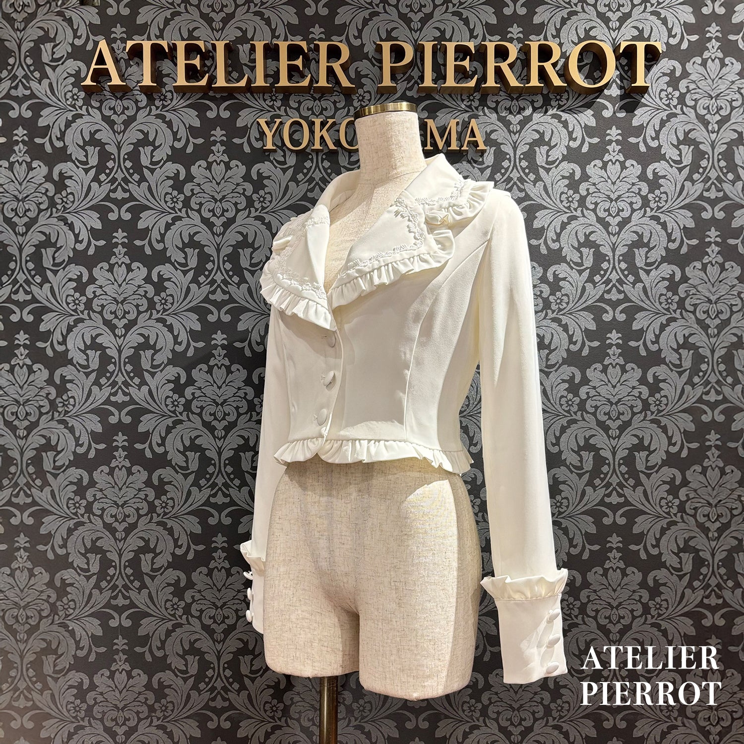 【ATELIER PIERROT】　Frilled Tailored Jacket　ホワイト/ブラック