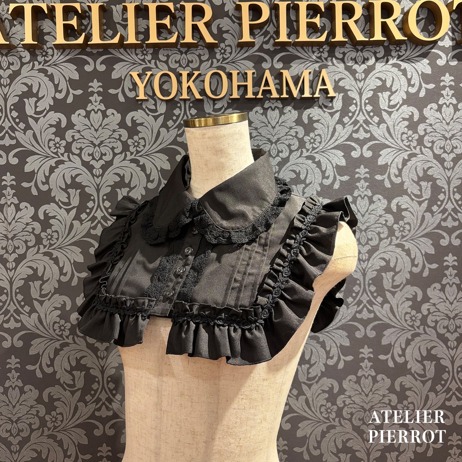 【ATELIER PIERROT】 츠케 칼라 / 마루 칼라White/Black