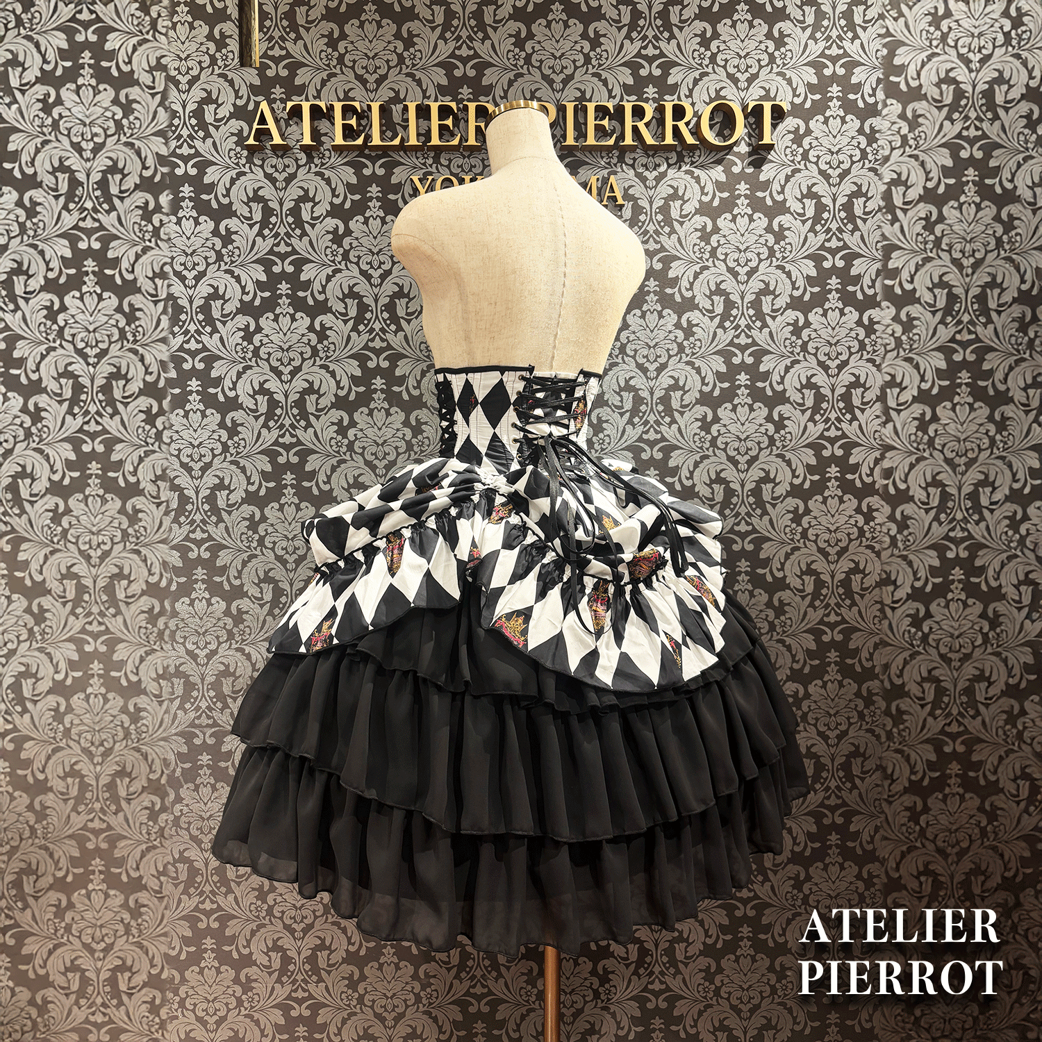 【ATELIER PIERROT】 "Diamond Circus" Corsé blanco x negro/vino/púrpura/verde★Lanzado a mediados de marzo★