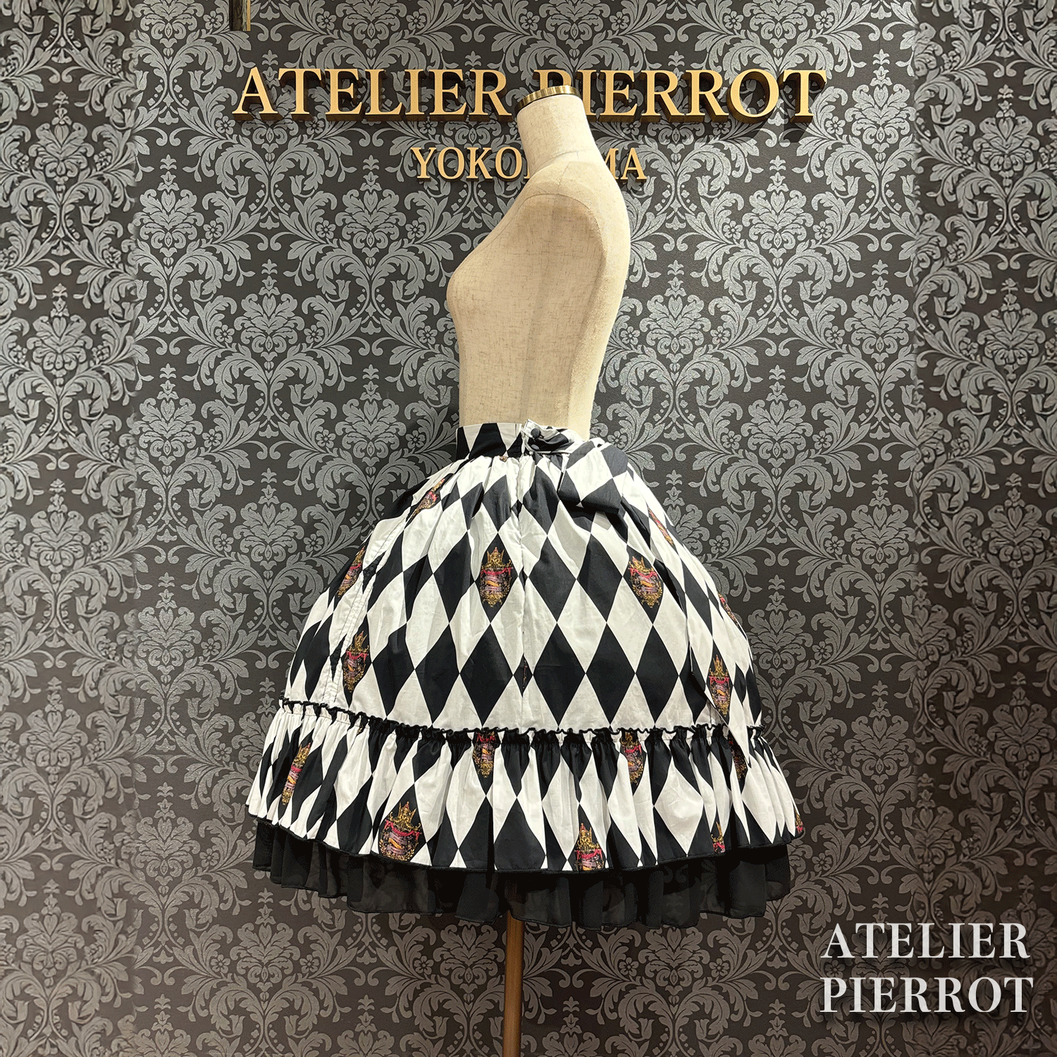 【ATELIER PIERROT】　"Diamond Circus"Skirt    白×白/ワイン/パープル/グリーン/黒×白