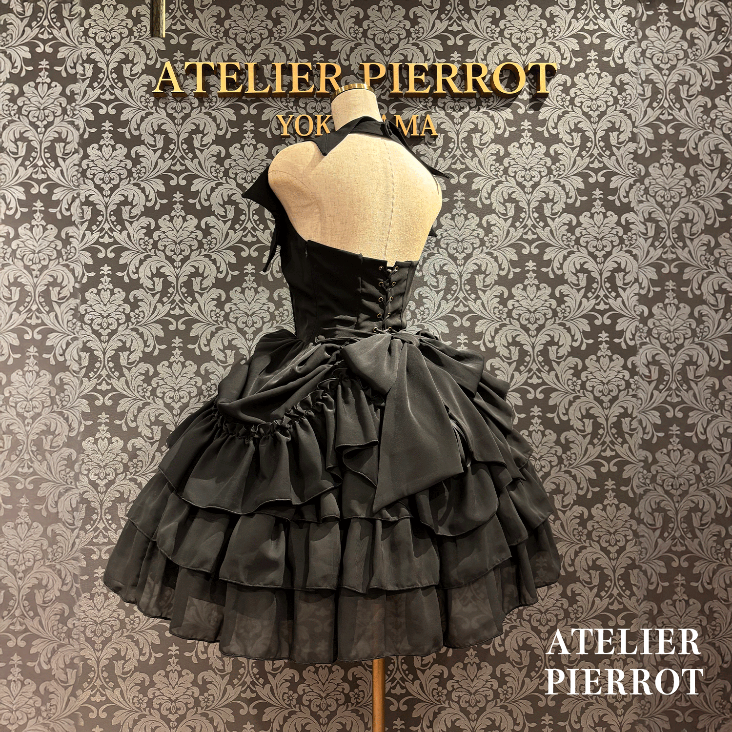 　【ATELIER PIERROTBatwing Waltz Dress白色×黑色/波尔多/海蓝色/黑色