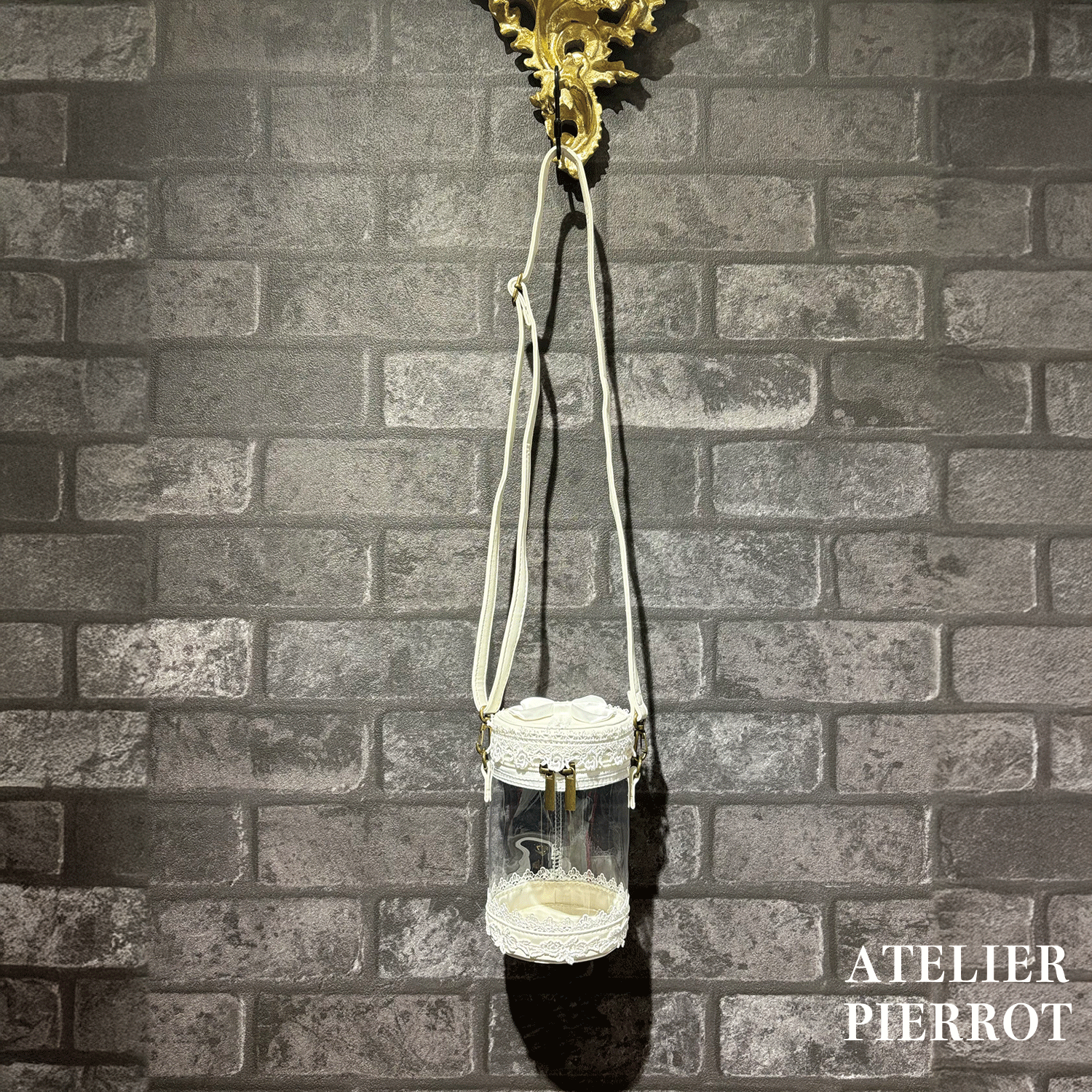 【ATELIER PIERROT】　 “Throne” Doll Pouch　ホワイト/ボルドー/ブラック　★11月中旬〜下旬発売★