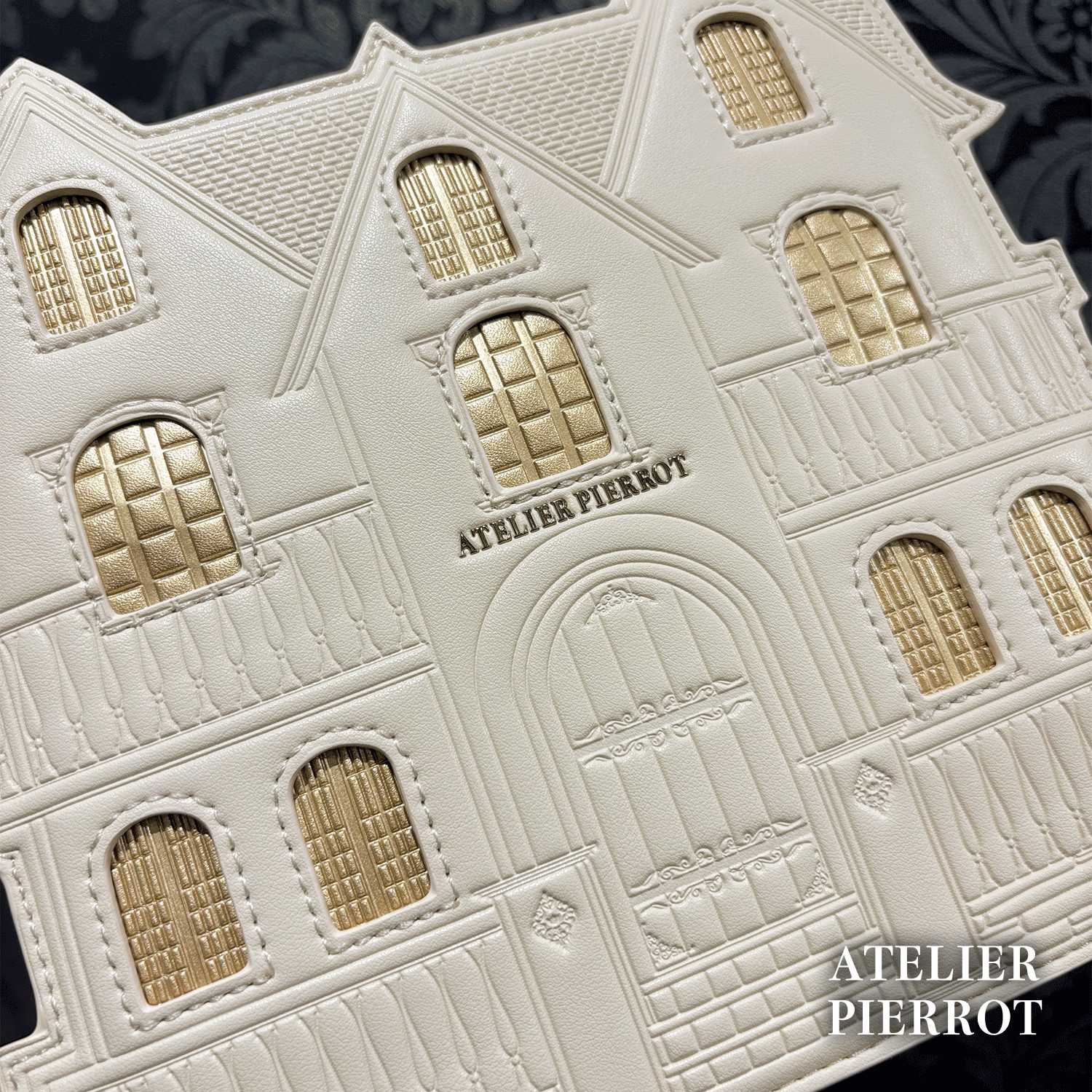 【ATELIER PIERROT】　Haunted House Pochette　ホワイト/パープル/ブラック　★11月中旬〜下旬発売★