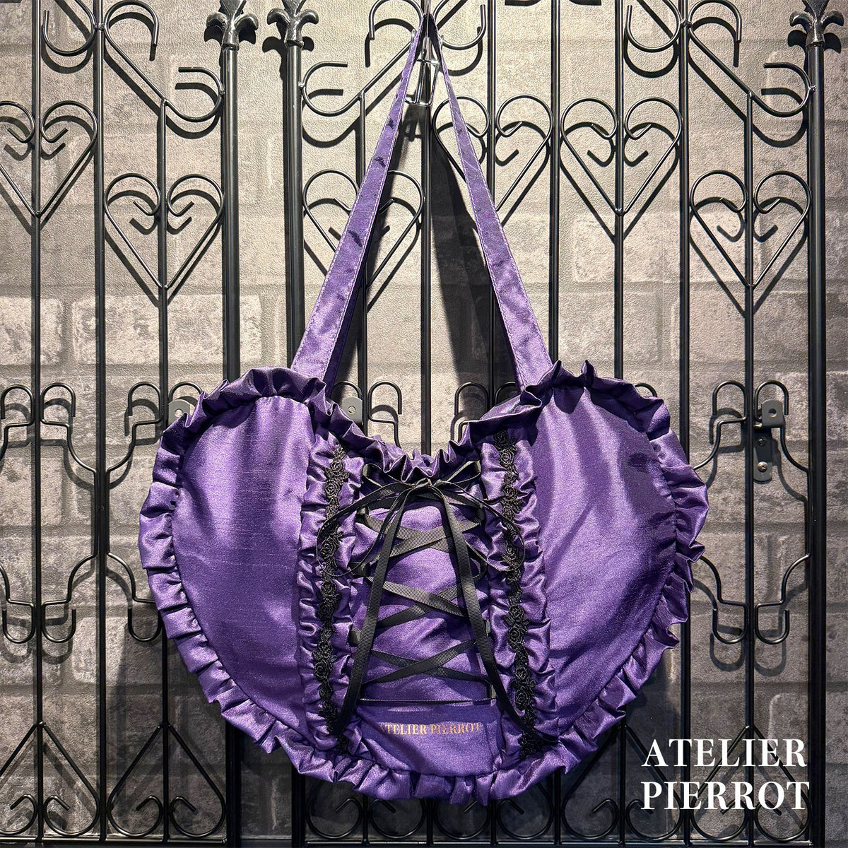 　【ATELIER PIERROT]　레이스업 리본 하트백Bordeaux/Black×White/Black