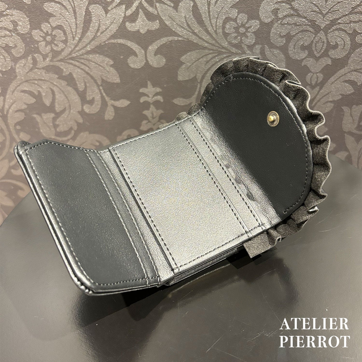 【ATELIER PIERROT】　Doll’s Frill Mini WalletWhite/Bordeaux/Black