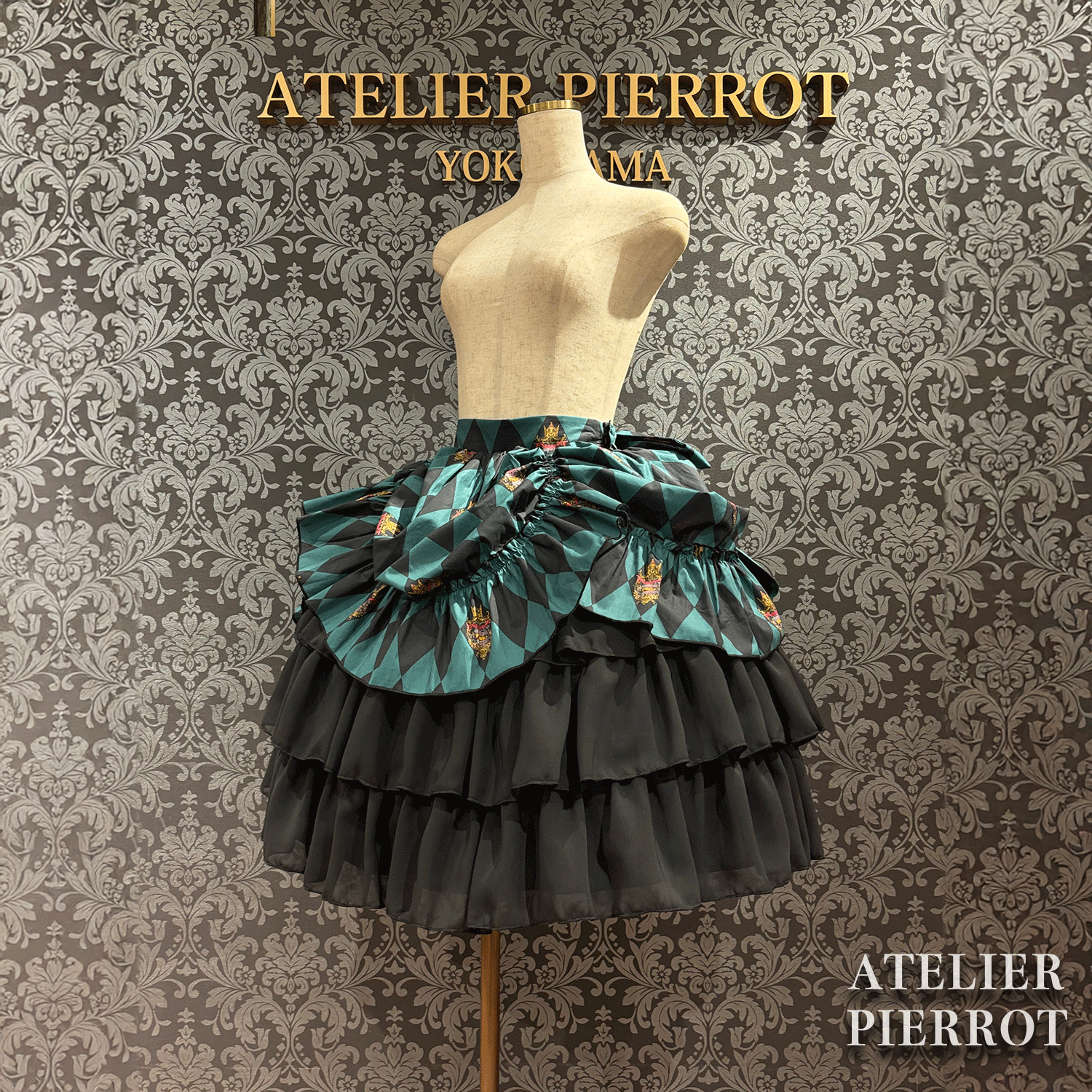 【ATELIER PIERROT】　"Diamond Circus"Skirt    白×白/ワイン/パープル/グリーン/黒×白　★3月中旬発売★