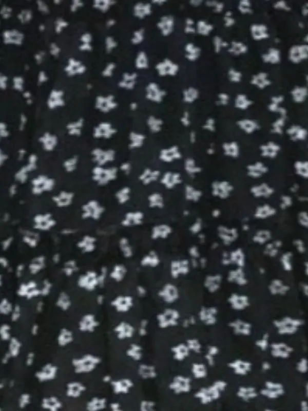 【MARBLE】マーブル　小花柄ティアードスカート：黒地白花柄