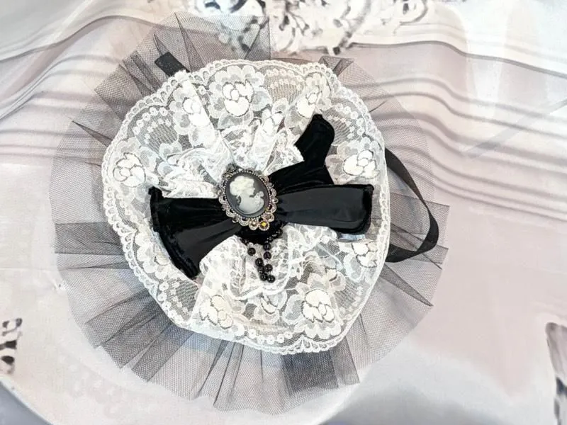 [Marble] Marble Antique Cameo Circular Head Dress: Kurobetsu Rare x White Lace x Black Pearl