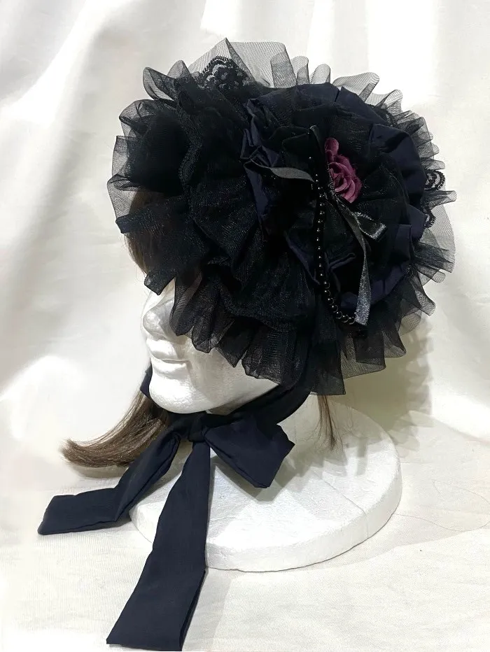 [Marble] Romantic bonnet with marble pearl: black x black rose x black frill x black lace x white pearl