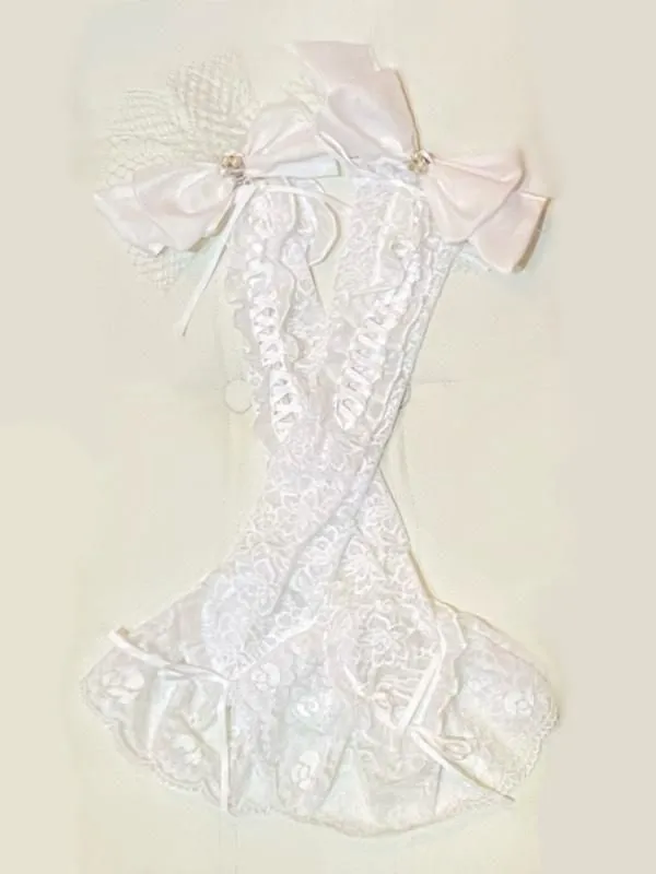 [大理石]胸花上的经典花边手套：白色蕾丝