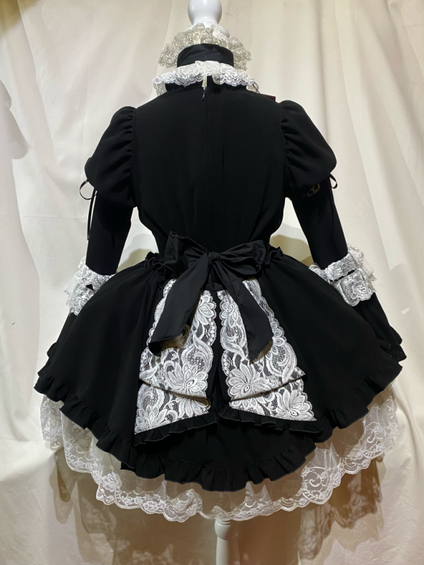 [Marmor] Victorian Kleid mit Halsbuhlband: Schwarz und Weiß